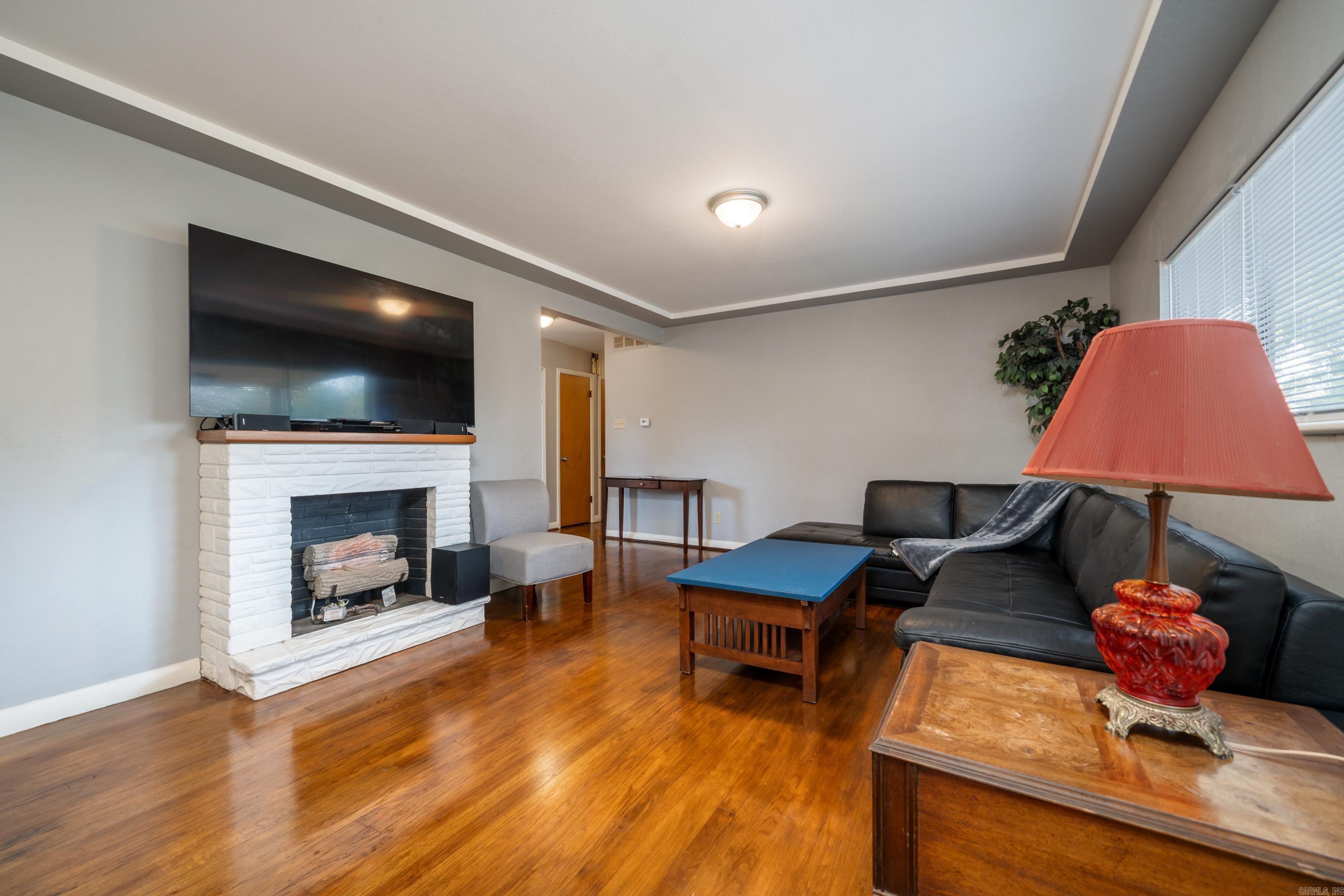 904 RICHARD Street