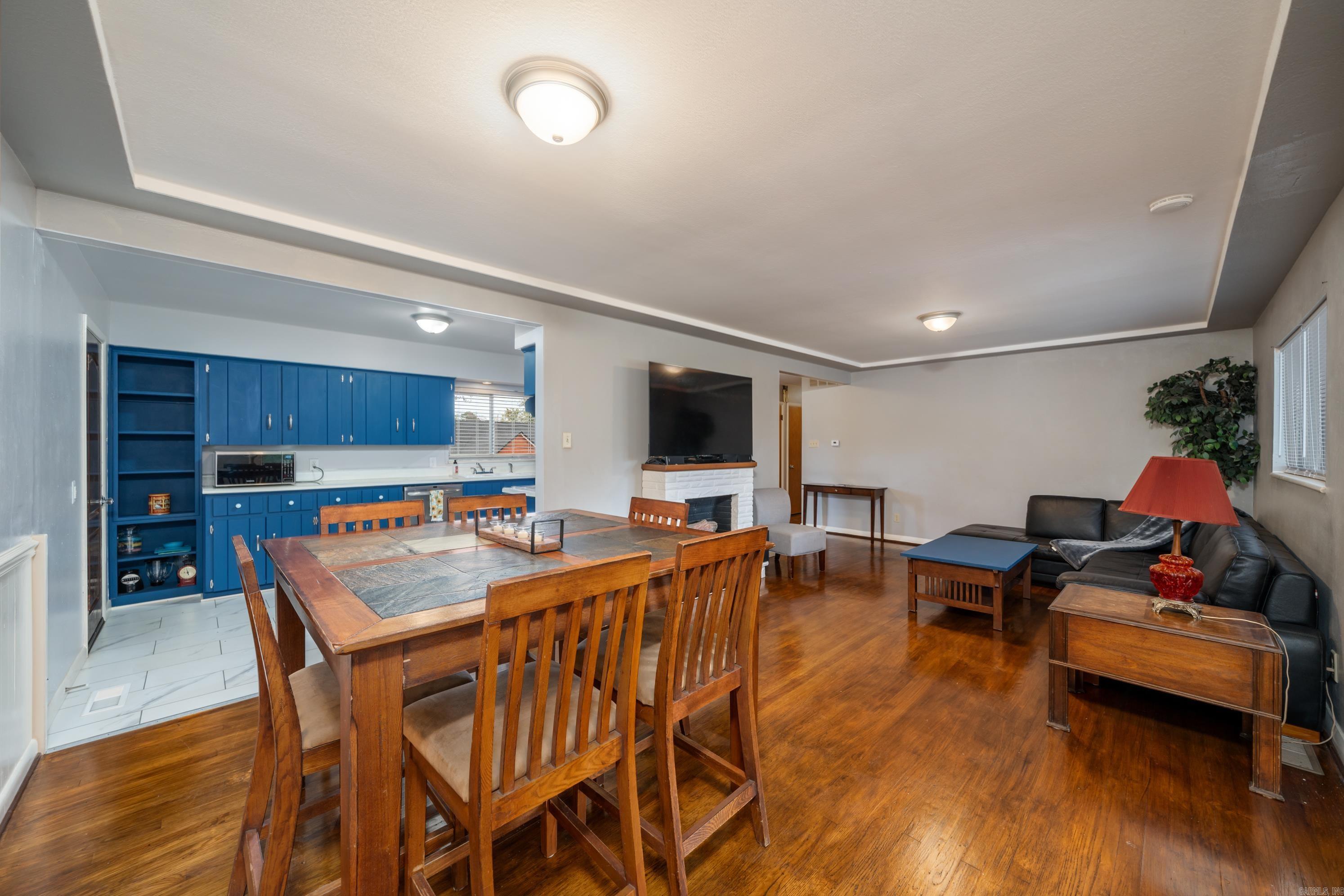 904 RICHARD Street