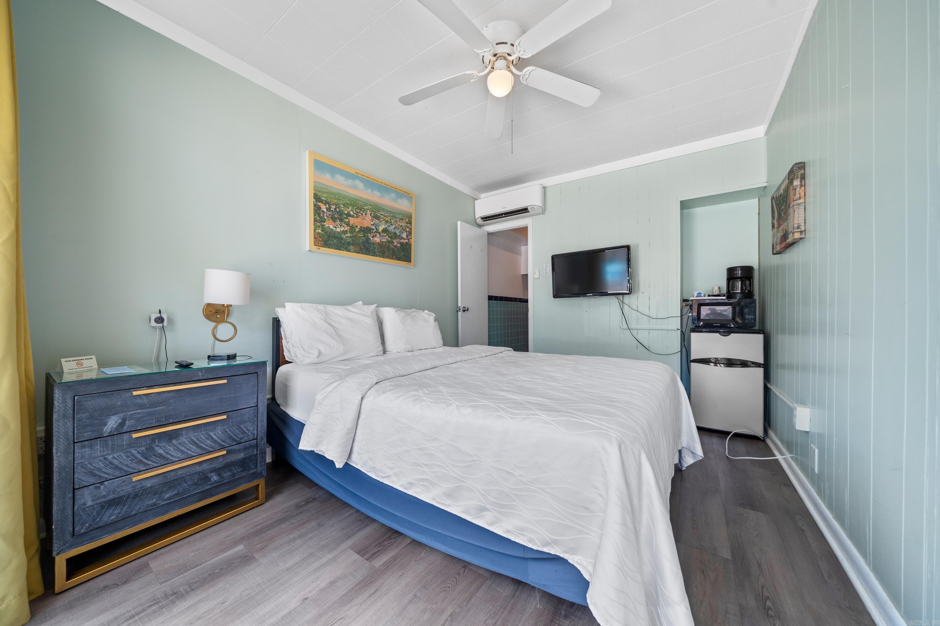 741 Park Avenue Unit: 745 Park Ave.