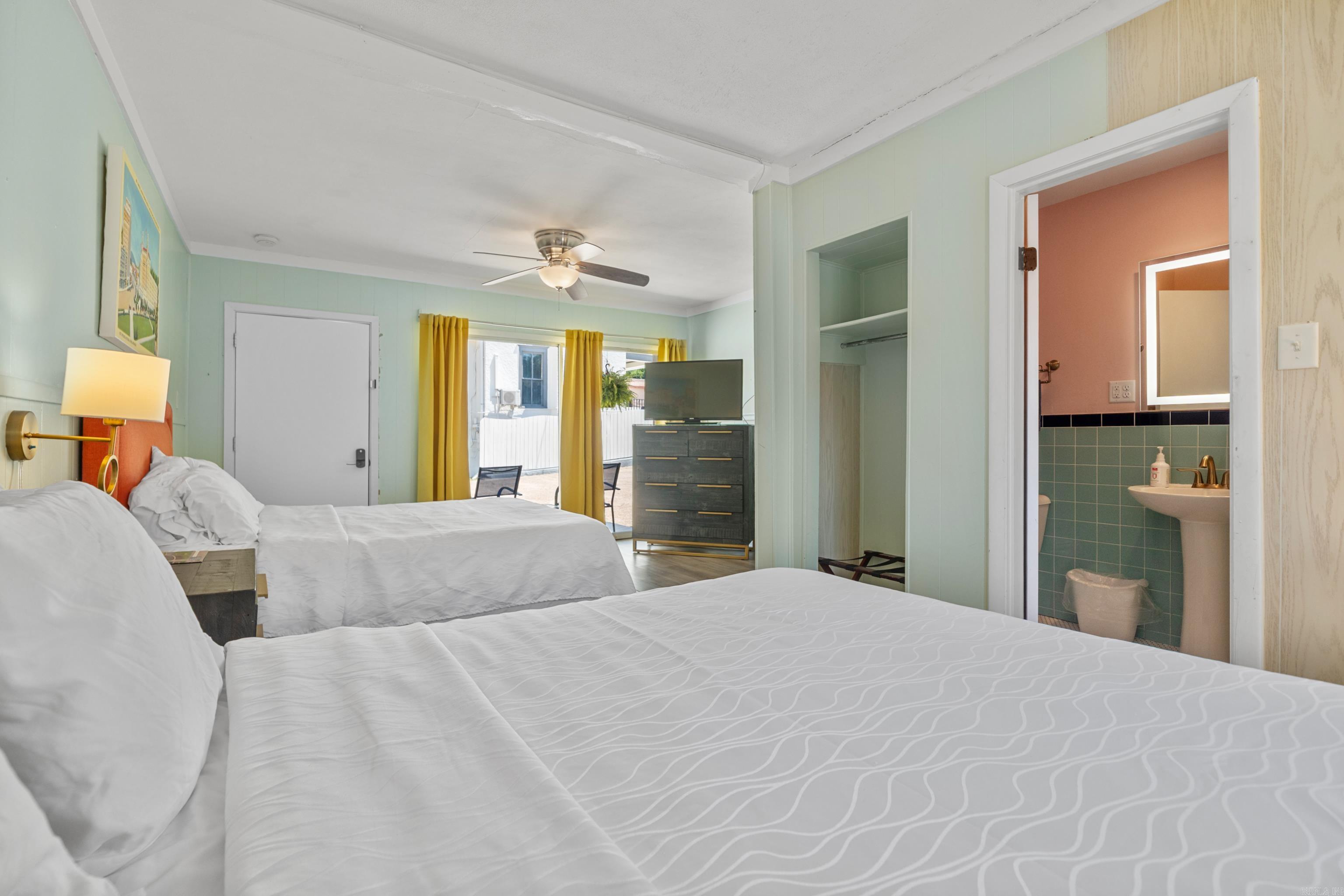 741 Park Avenue Unit: 745 Park Ave.