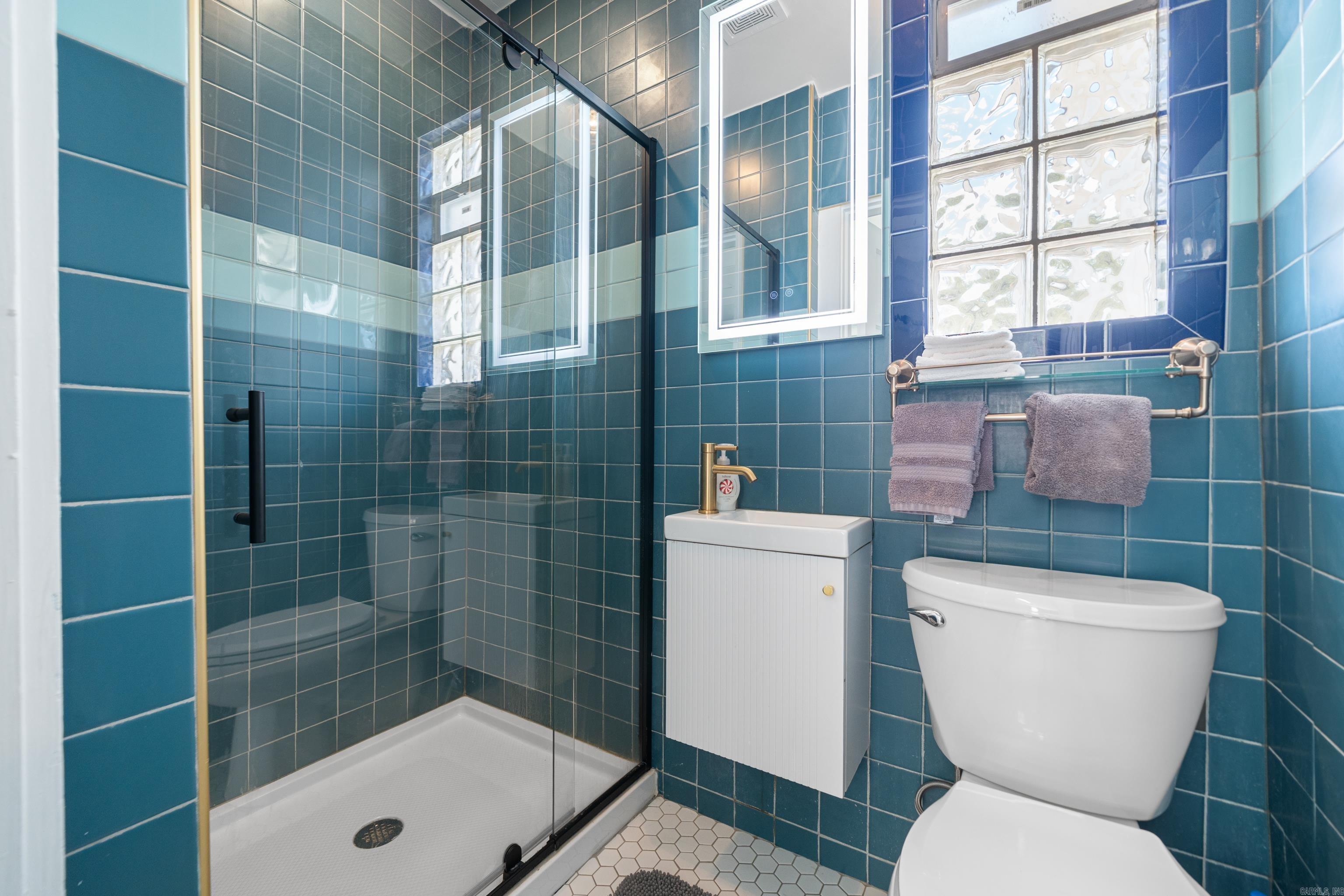 741 Park Avenue Unit: 745 Park Ave.