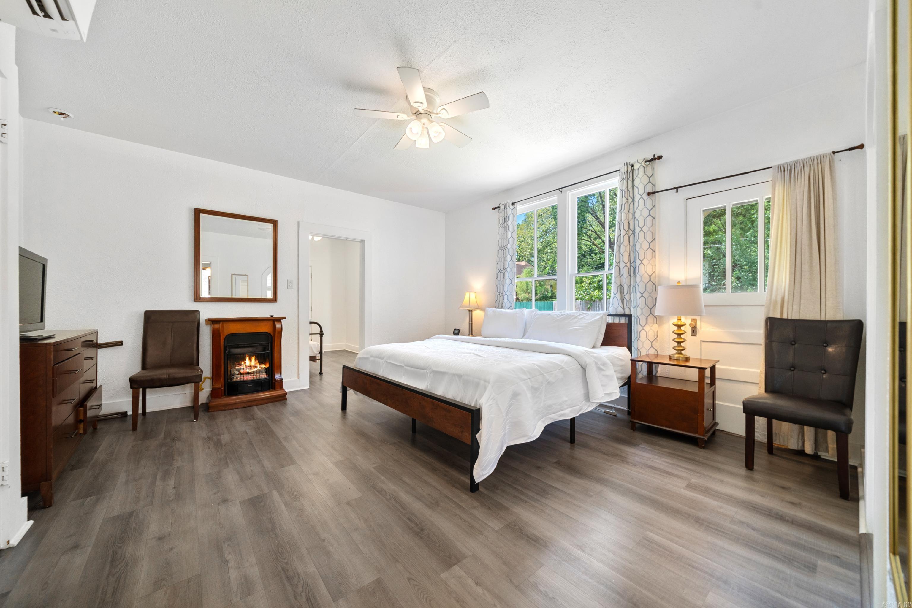 741 Park Avenue Unit: 745 Park Ave.