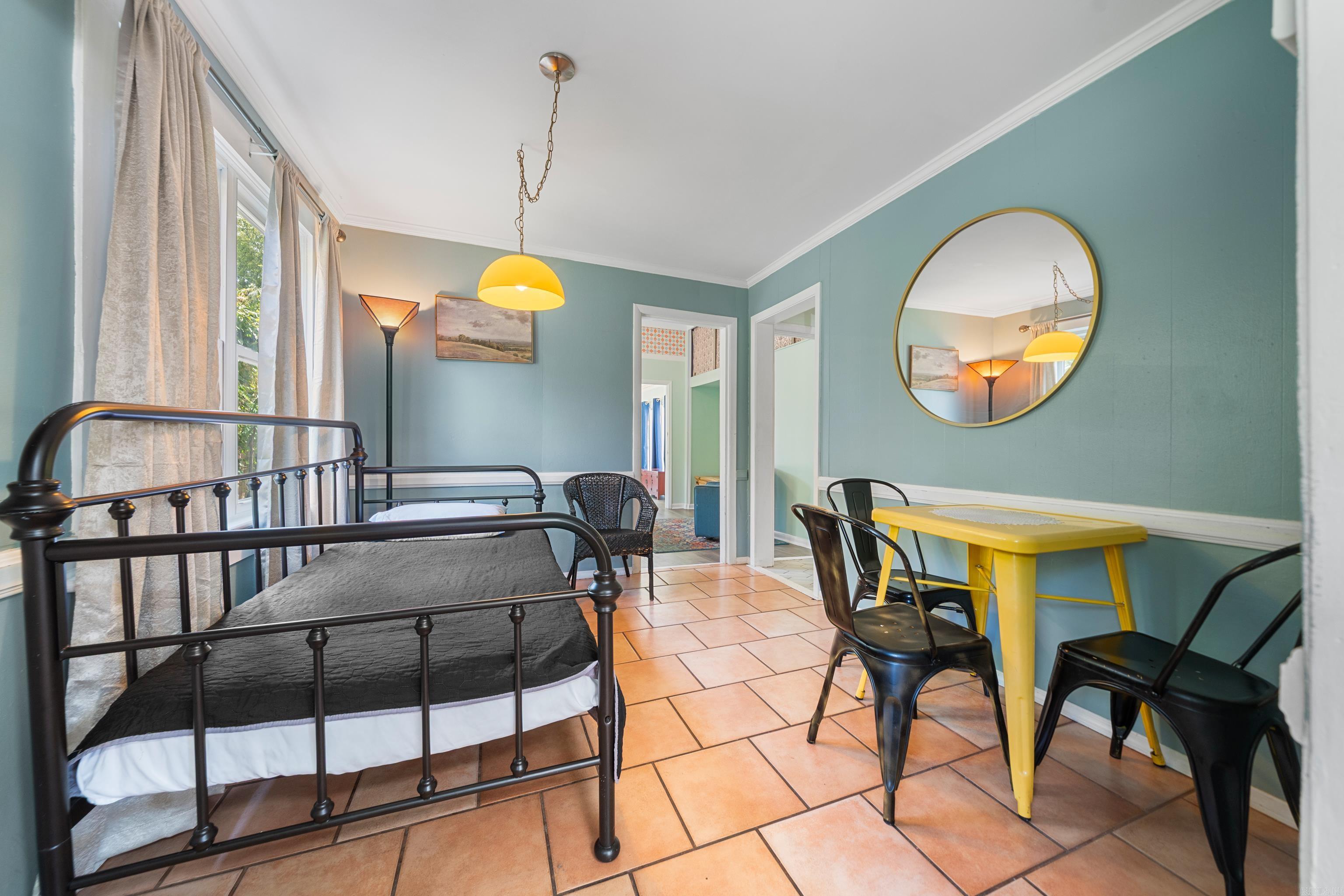 741 Park Avenue Unit: 745 Park Ave.