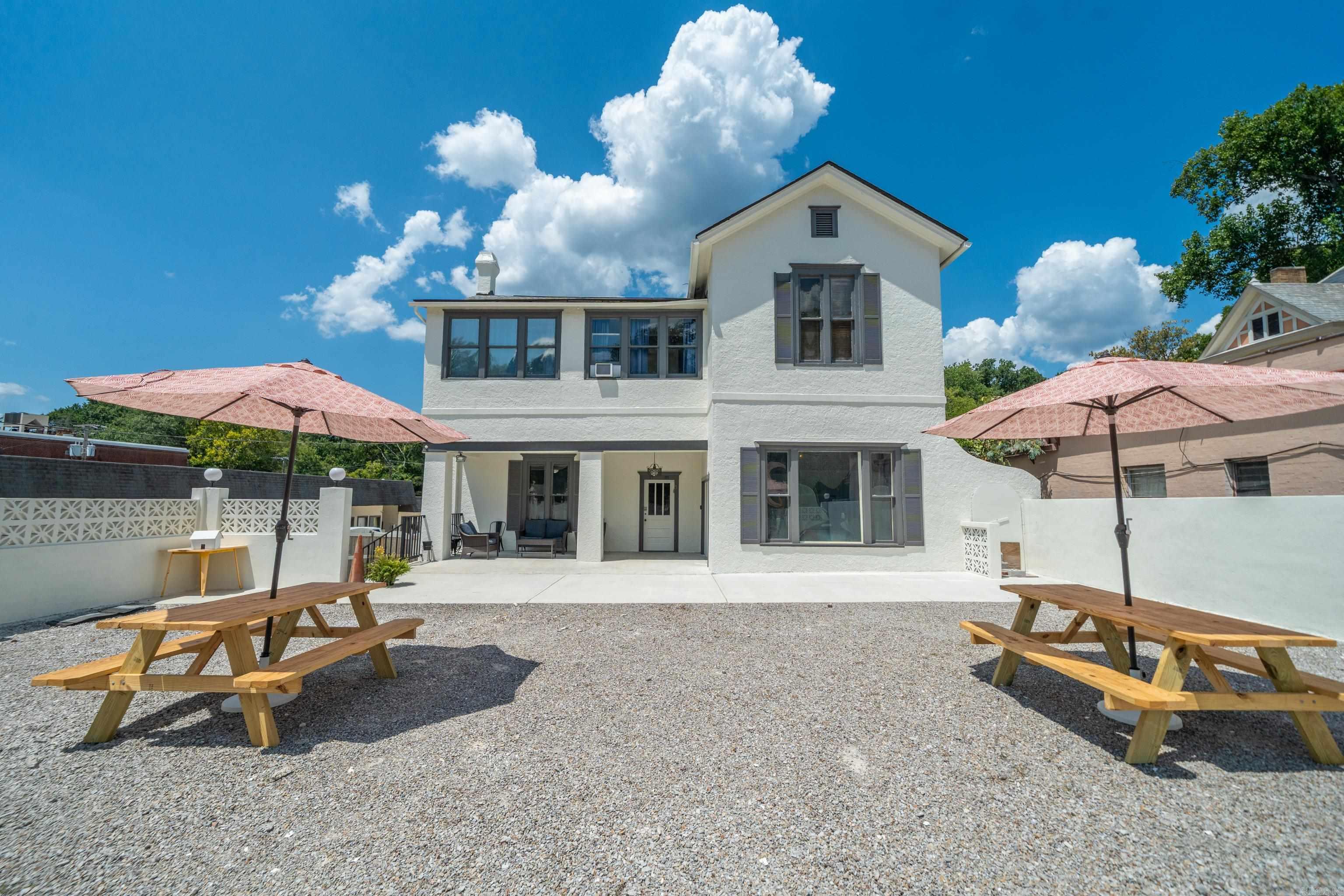 741 Park Avenue Unit: 745 Park Ave.