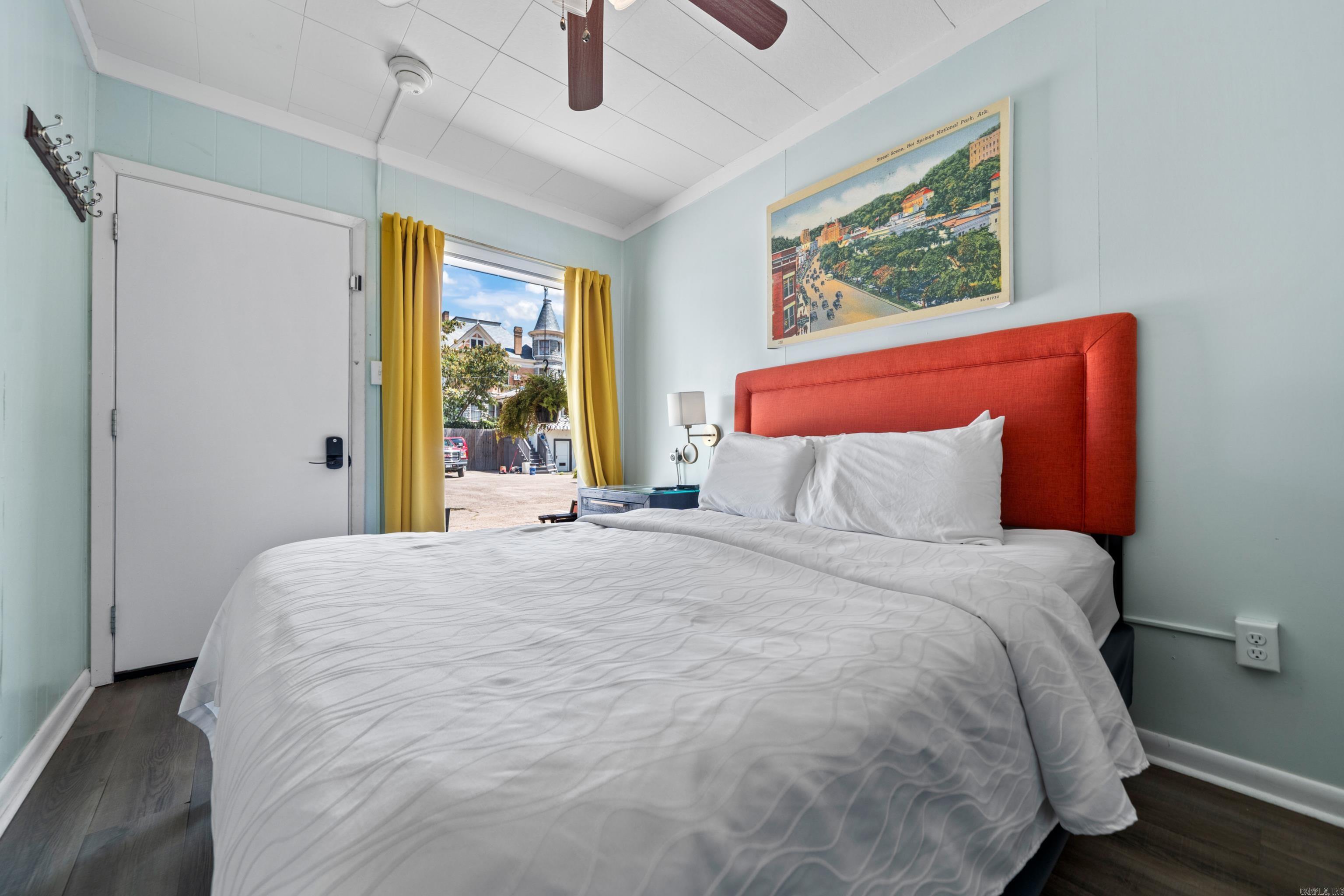 741 Park Avenue Unit: 745 Park Ave.