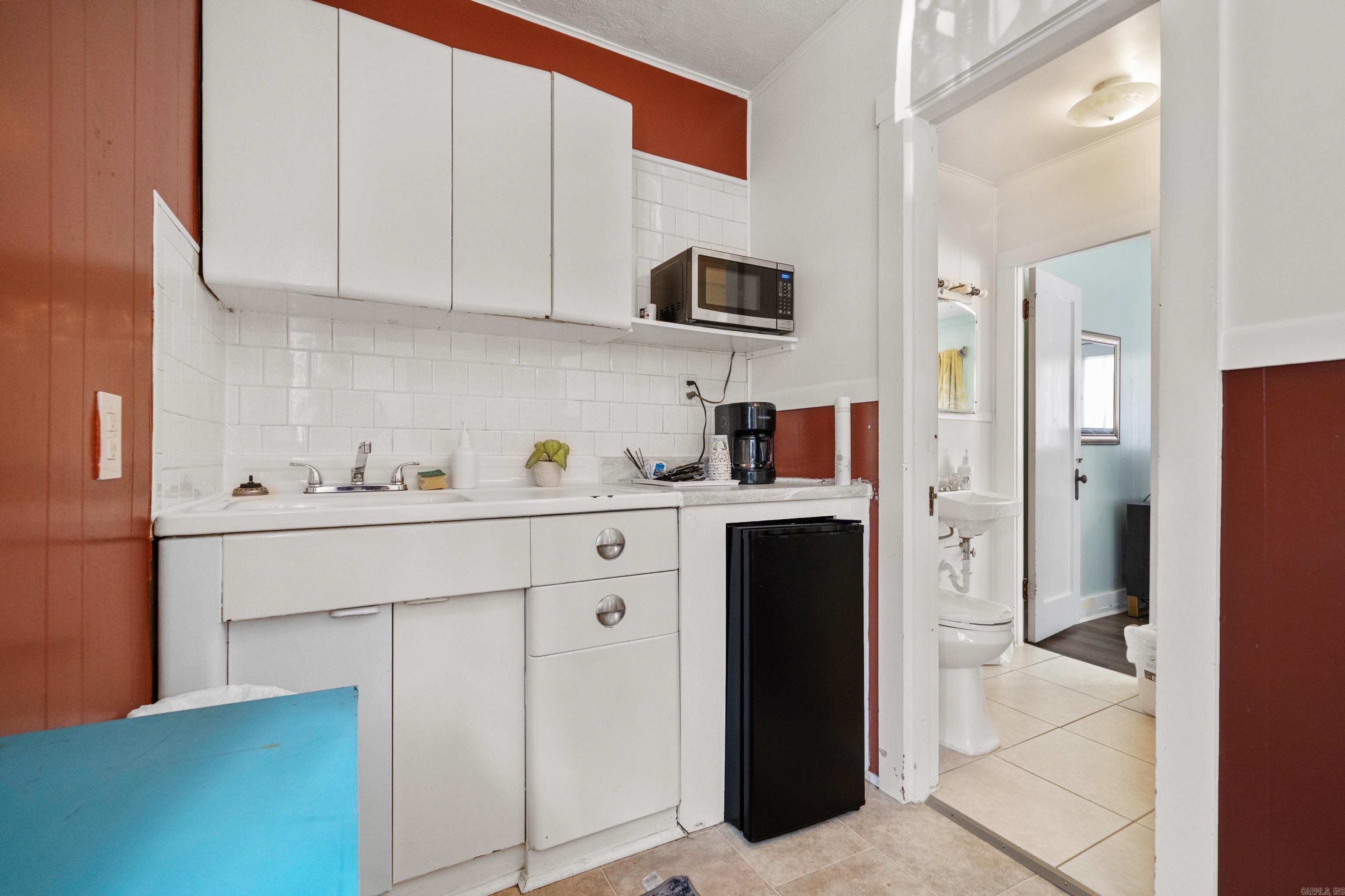 741 Park Avenue Unit: 745 Park Ave.