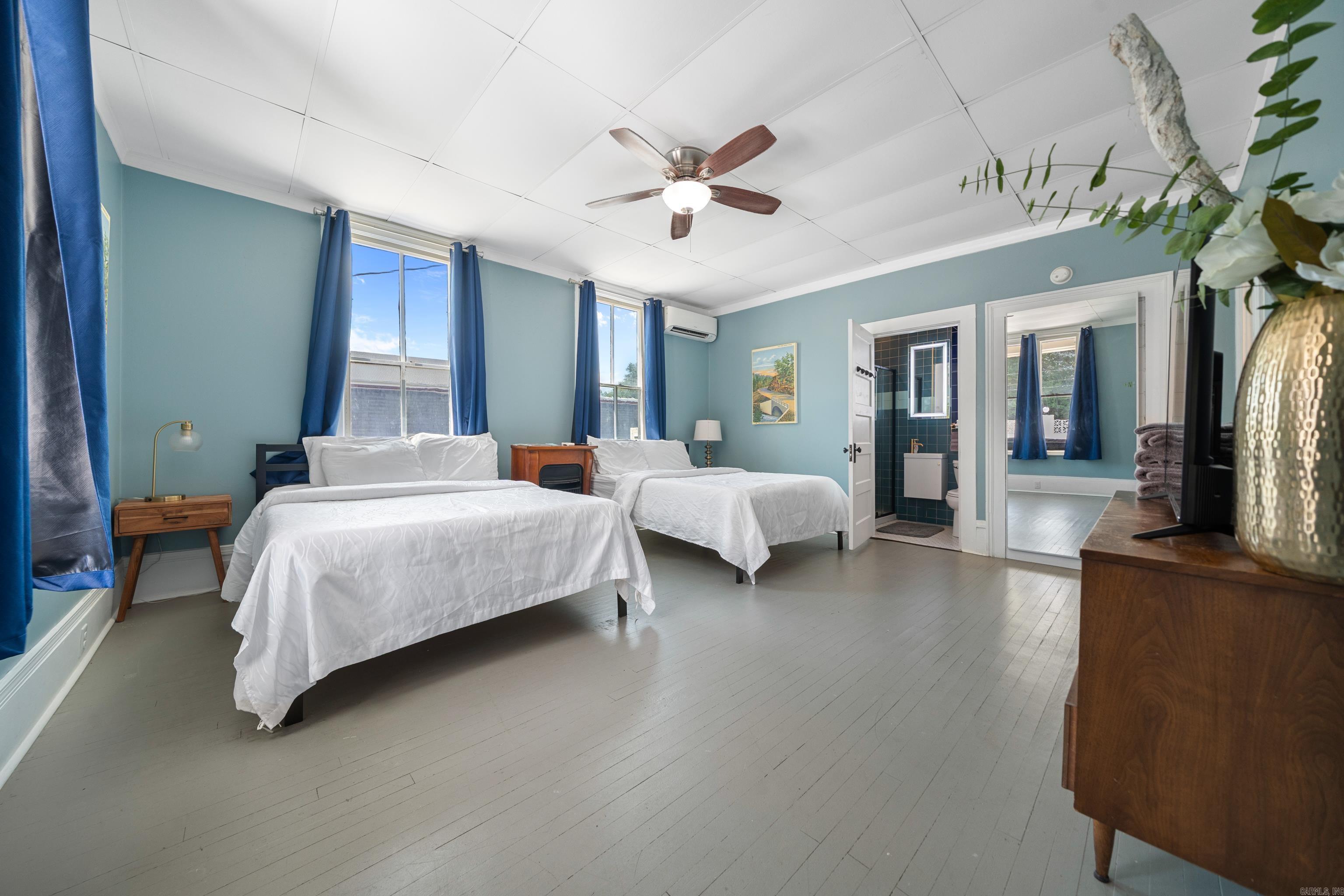 741 Park Avenue Unit: 745 Park Ave.