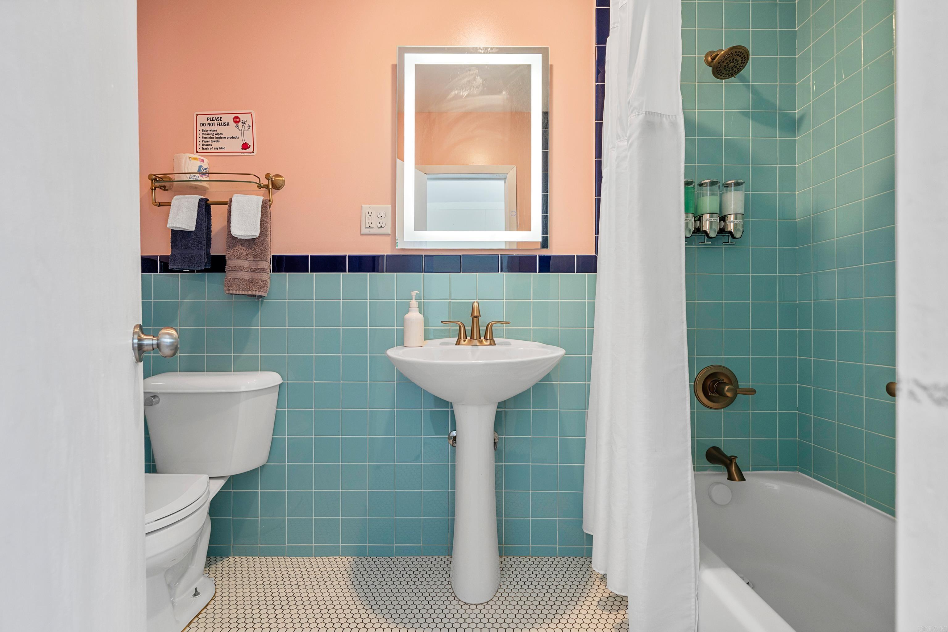 741 Park Avenue Unit: 745 Park Ave.