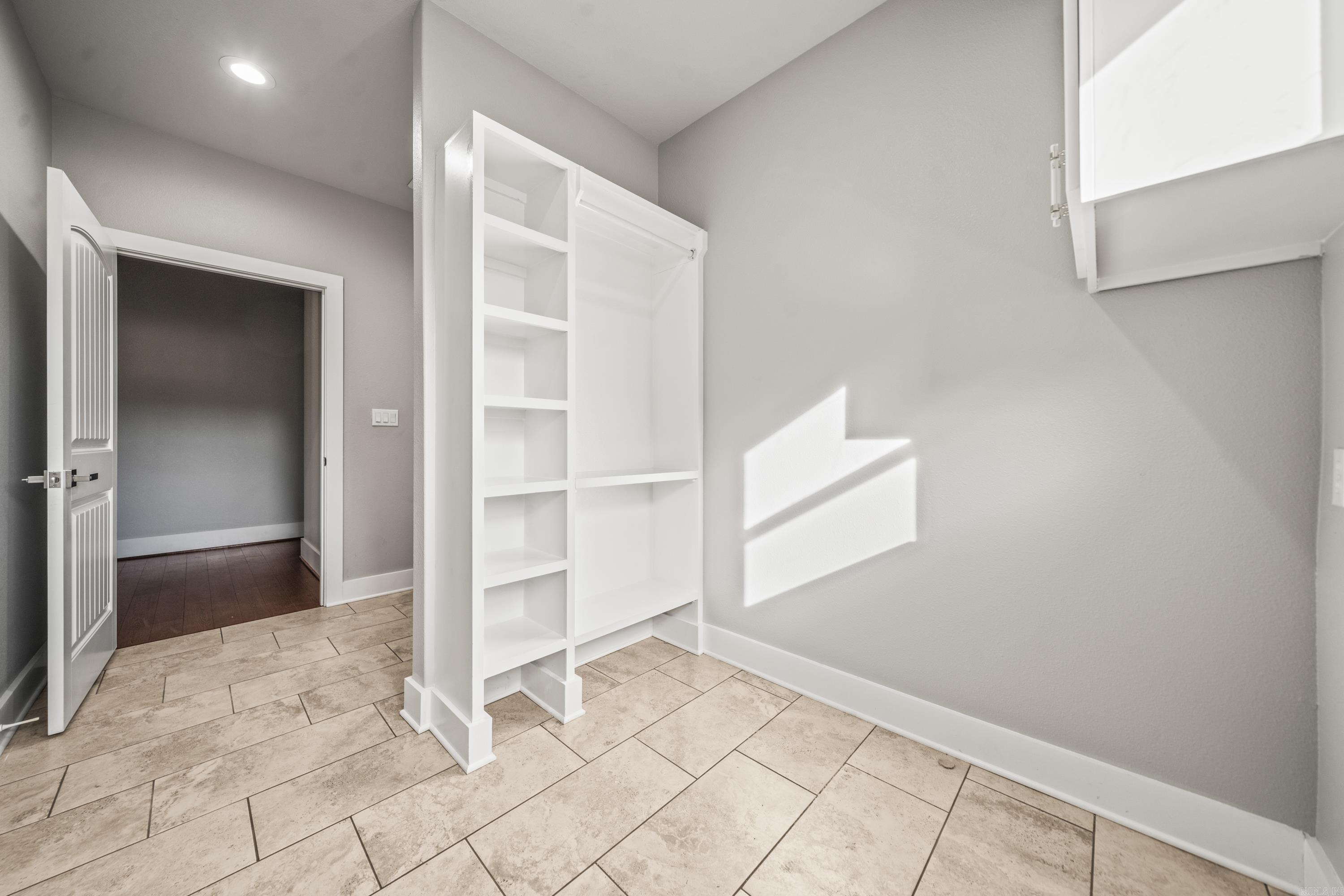 8001 Kanis Pines Drive