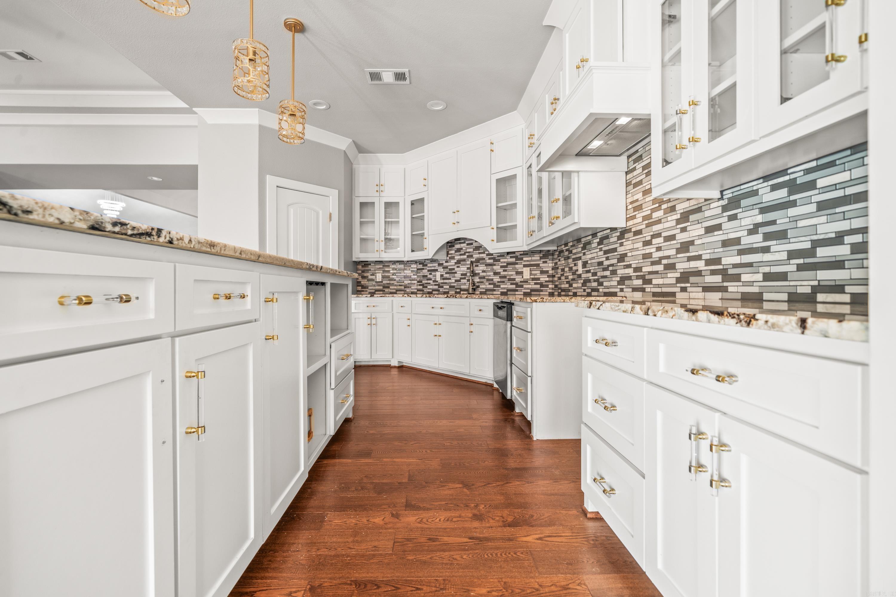 8001 Kanis Pines Drive