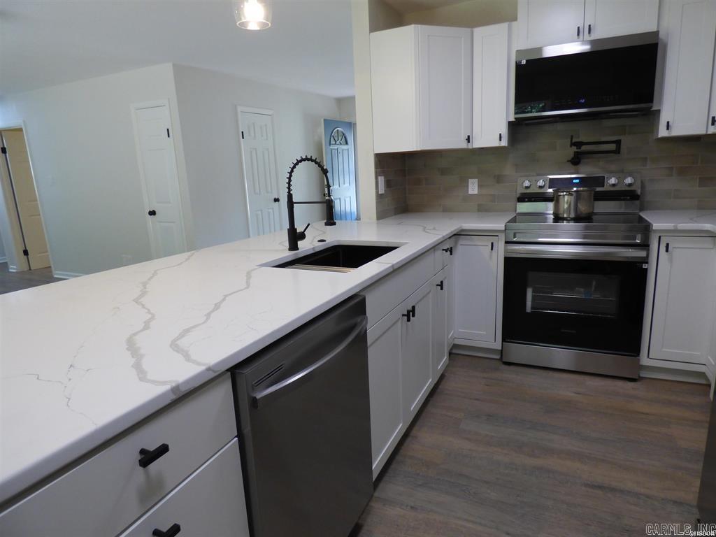 104 Cedarwood Street