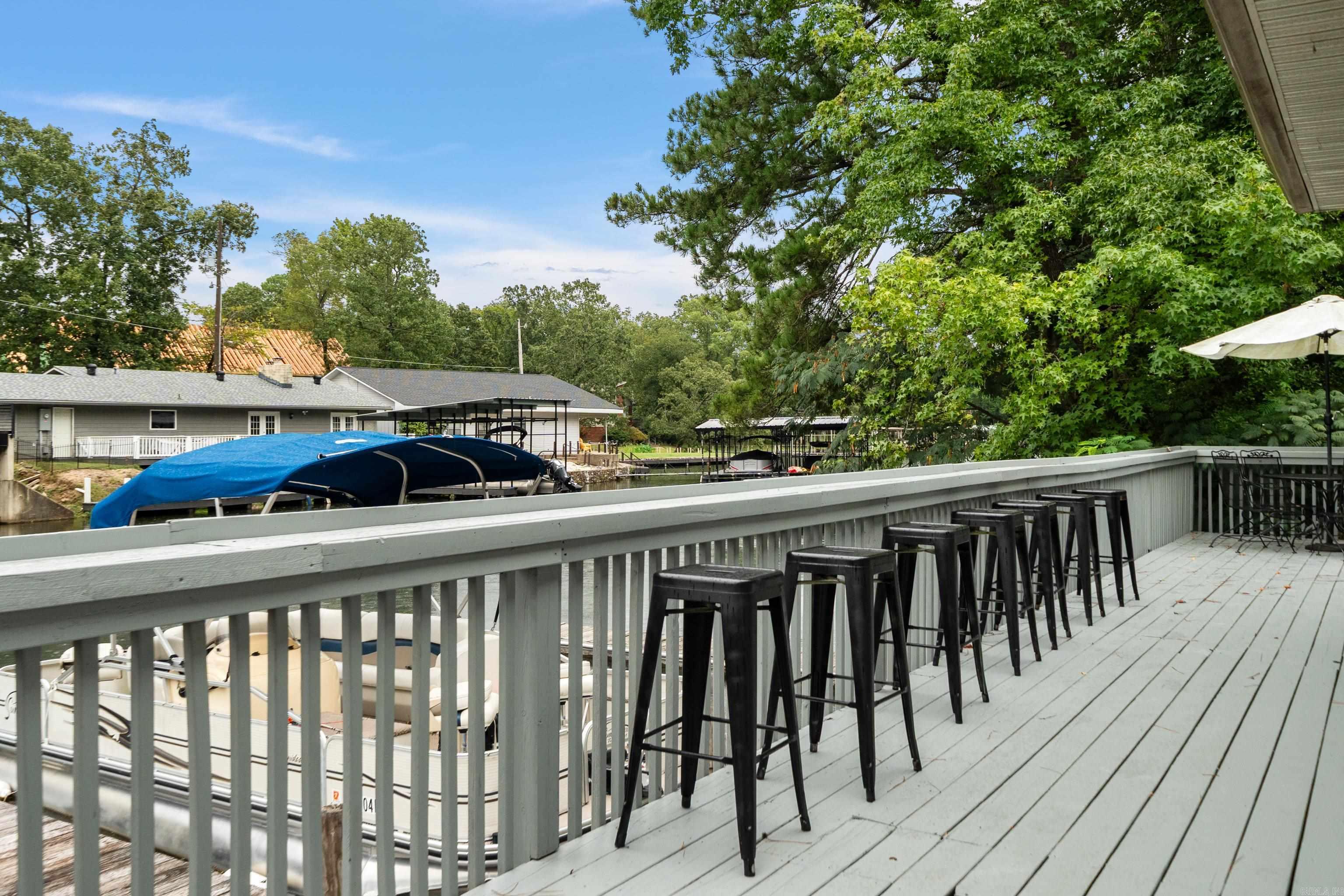125 Lee's Landing