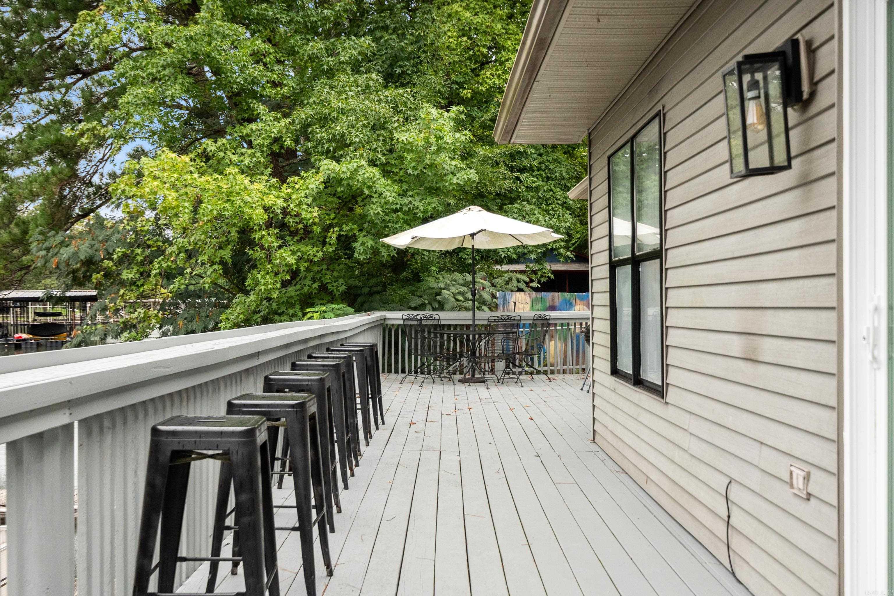 125 Lee's Landing