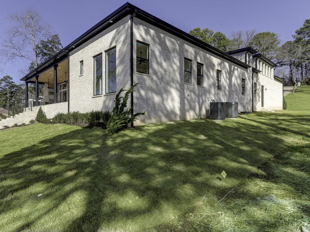 1004 Arkridge