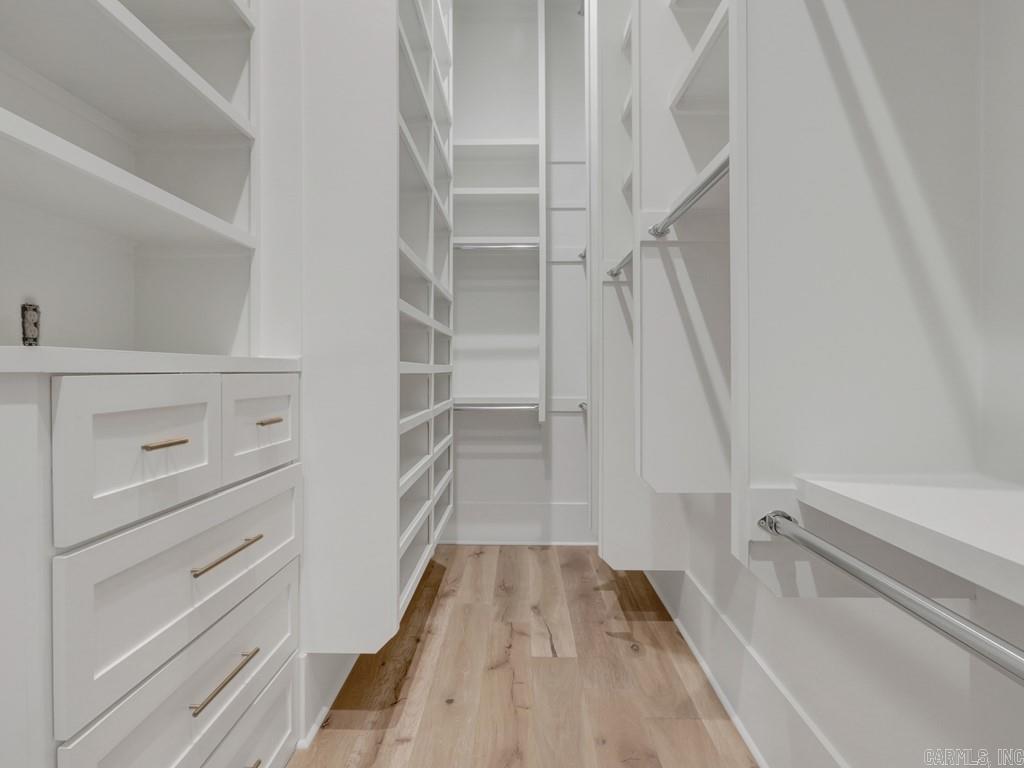 1004 Arkridge
