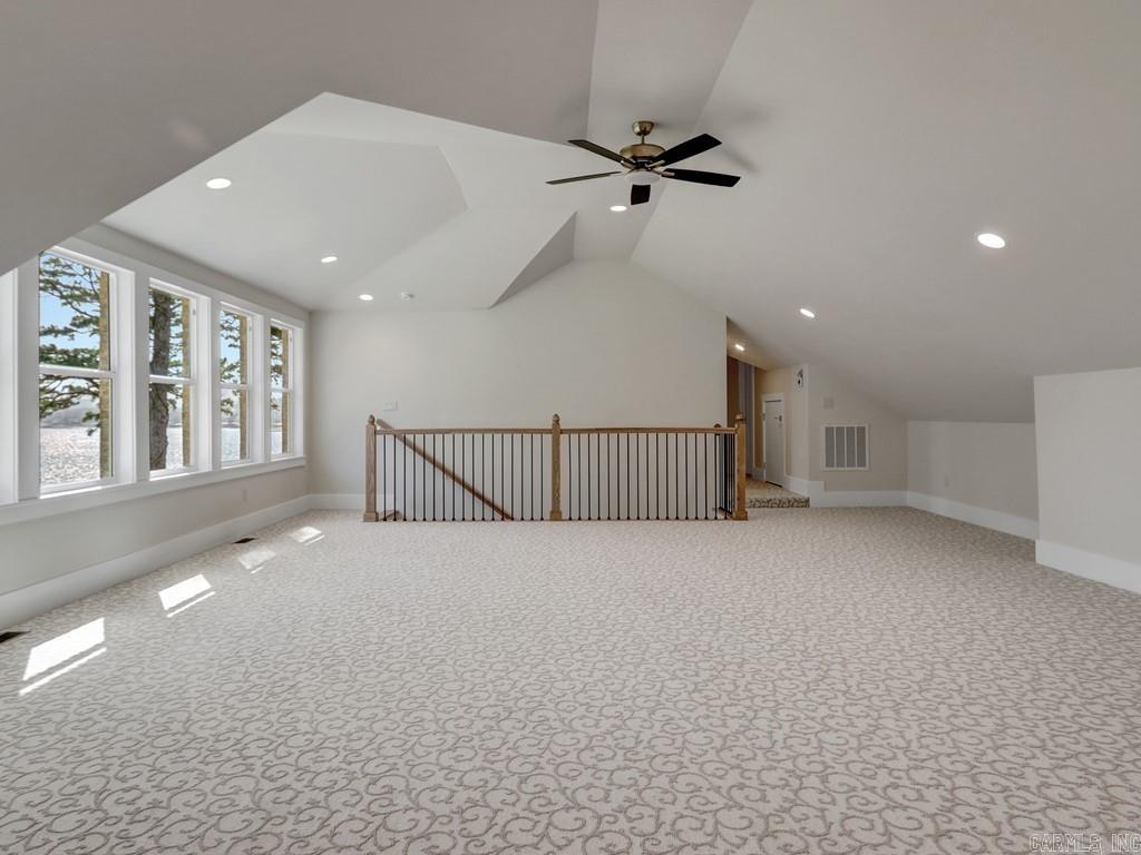 1004 Arkridge