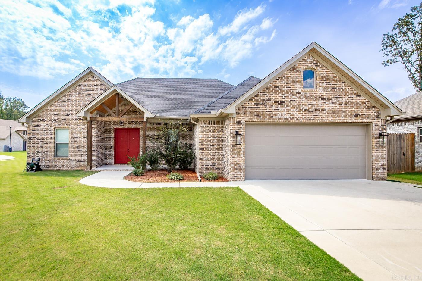 837 Oak Forest Circle