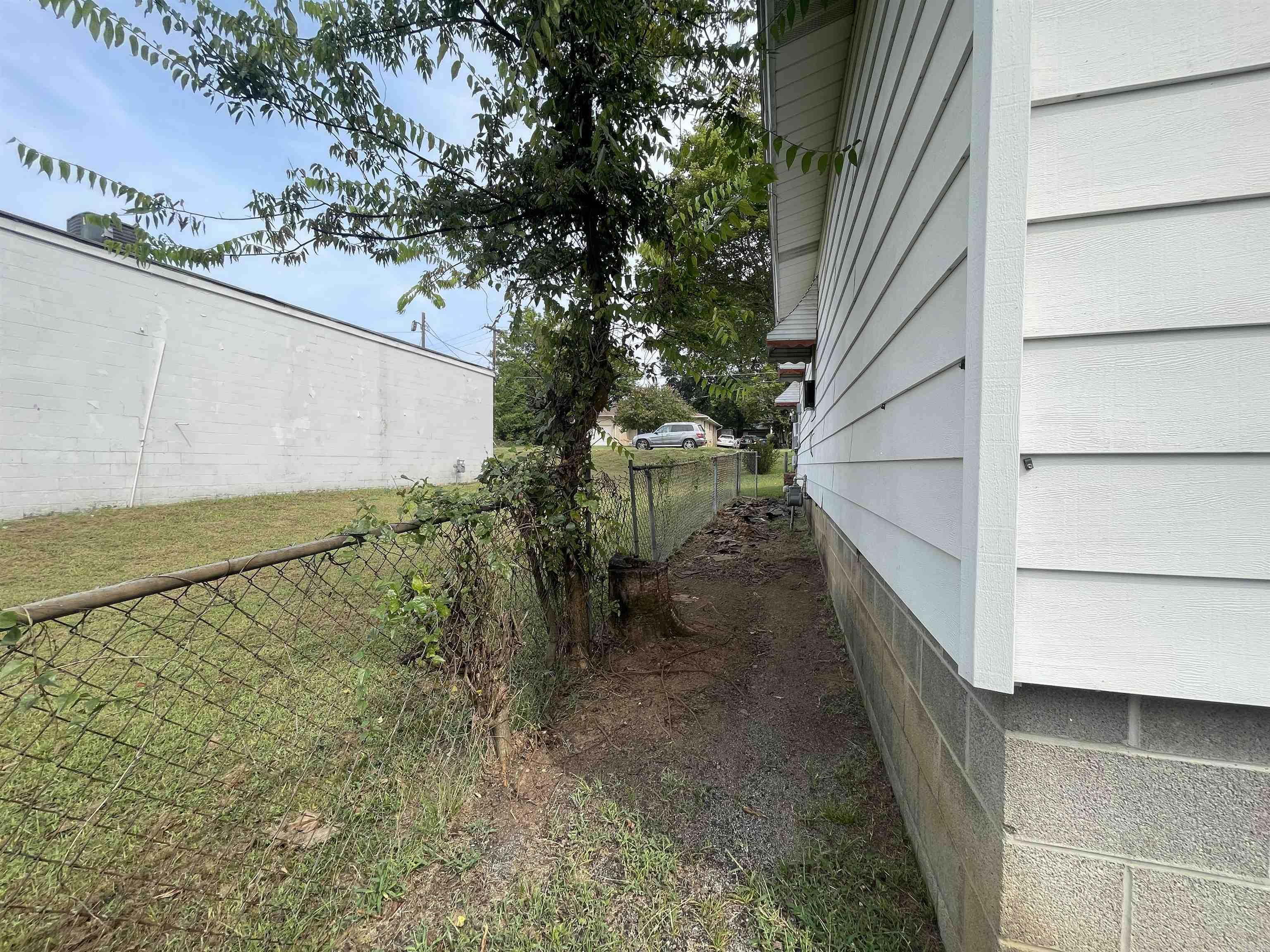 1006 W 41St St Street