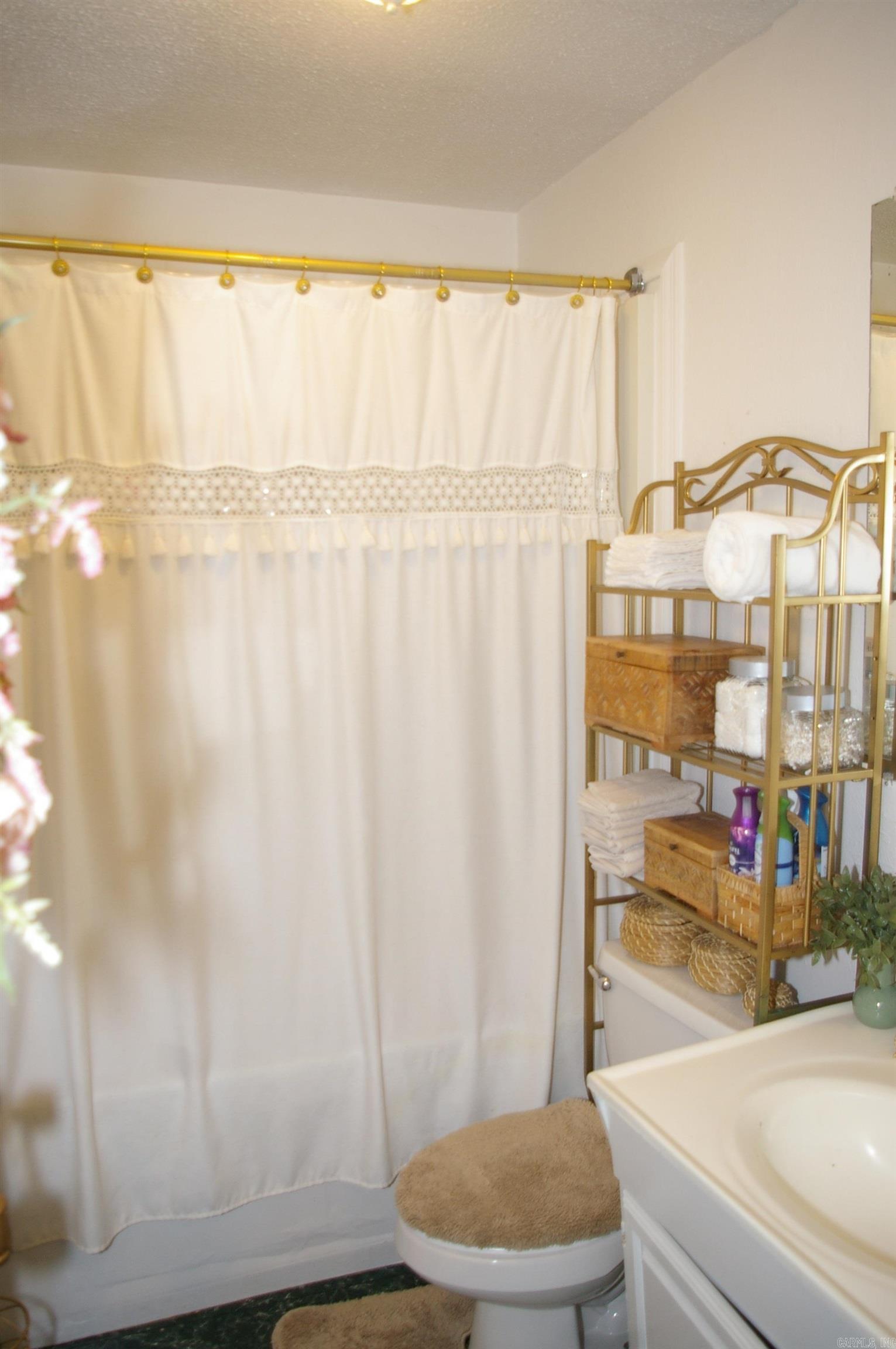 1006 W 41St St Street