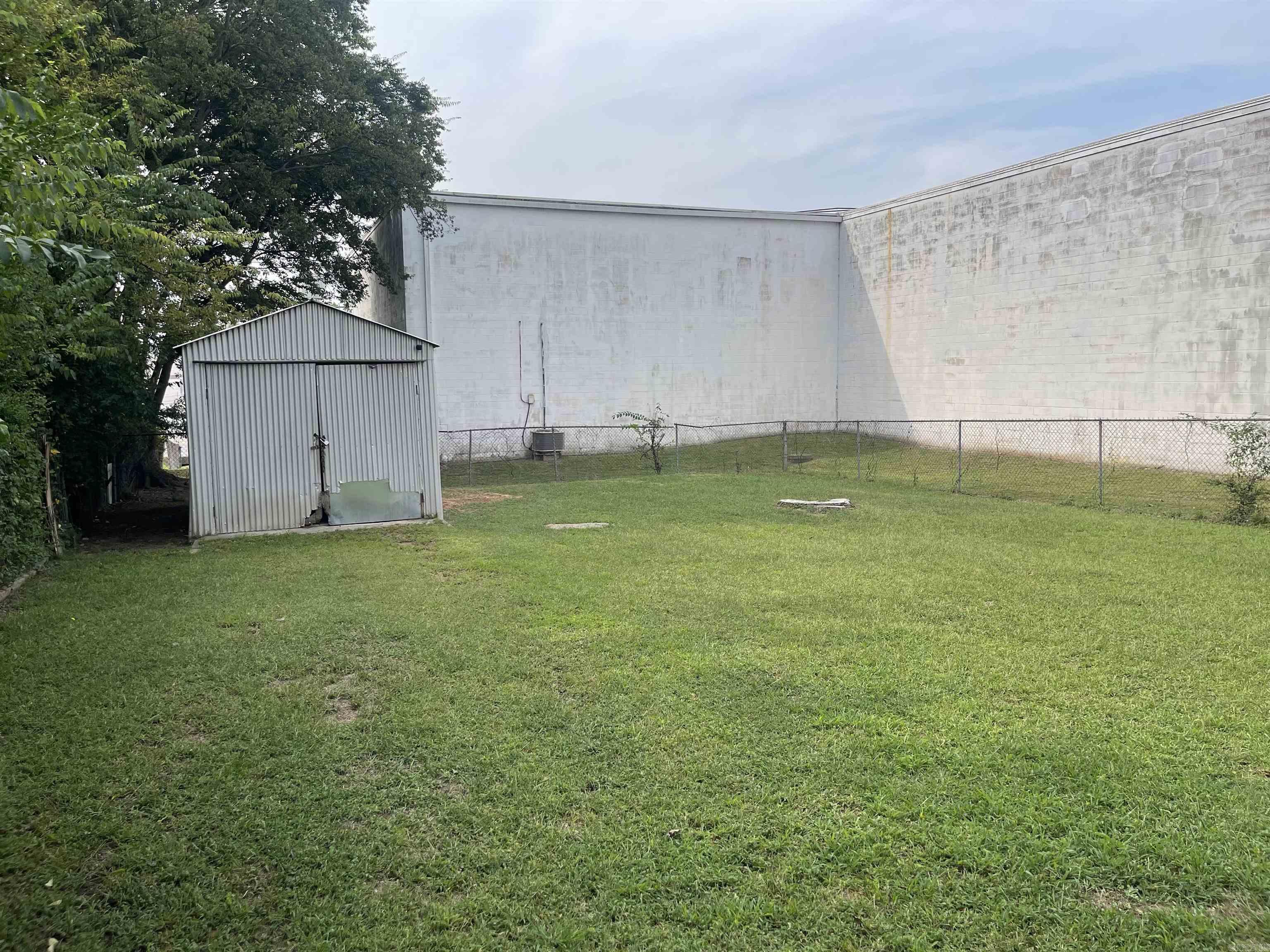 1006 W 41St St Street