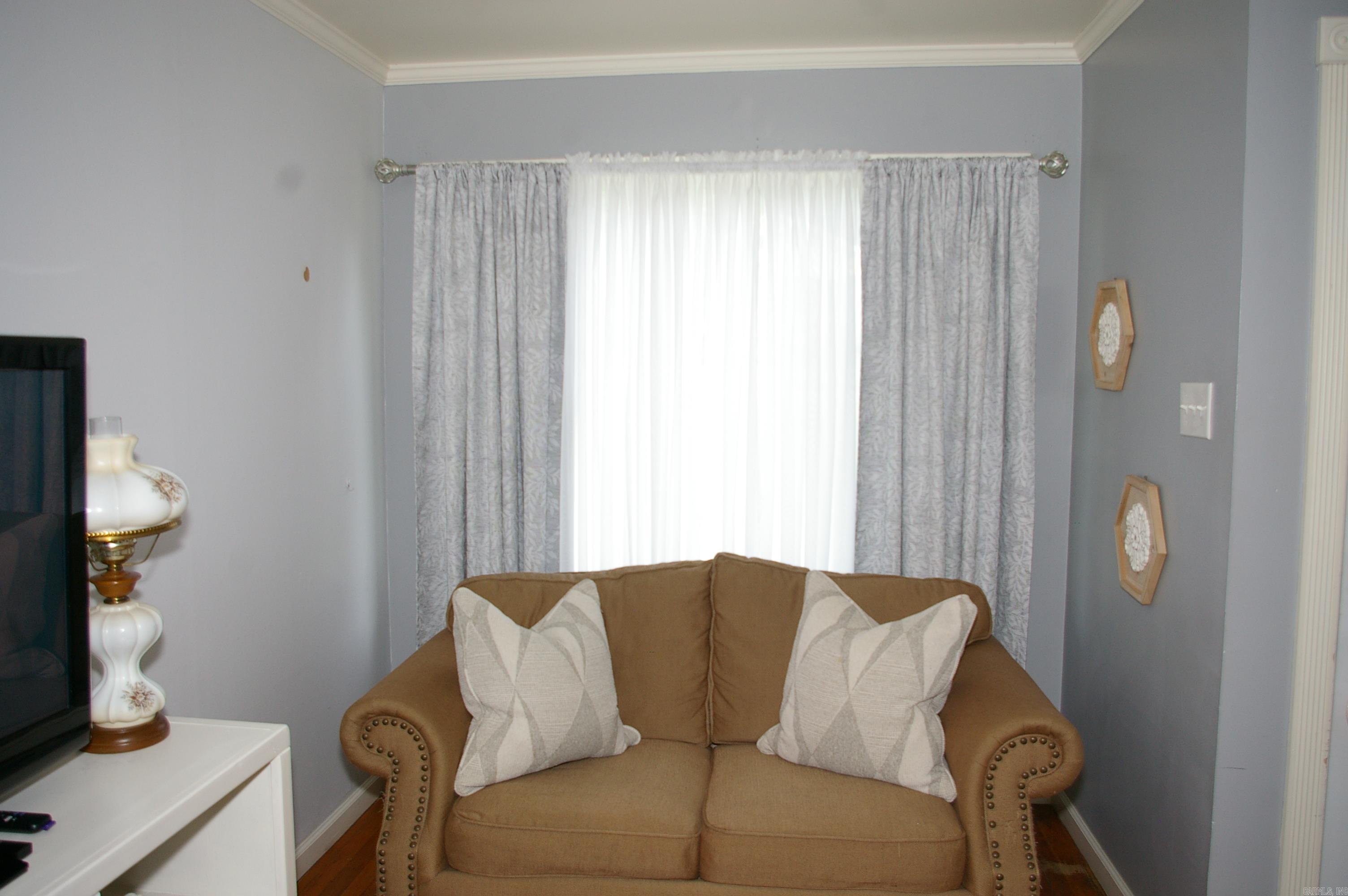 1006 W 41St St Street