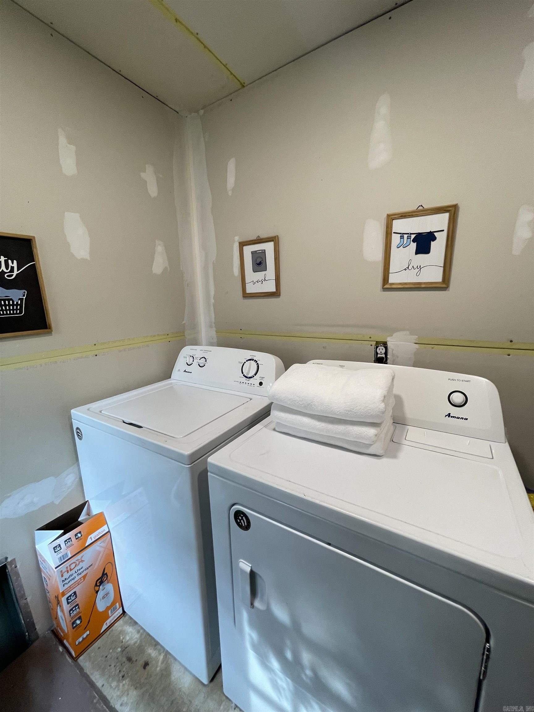 1006 W 41St St Street