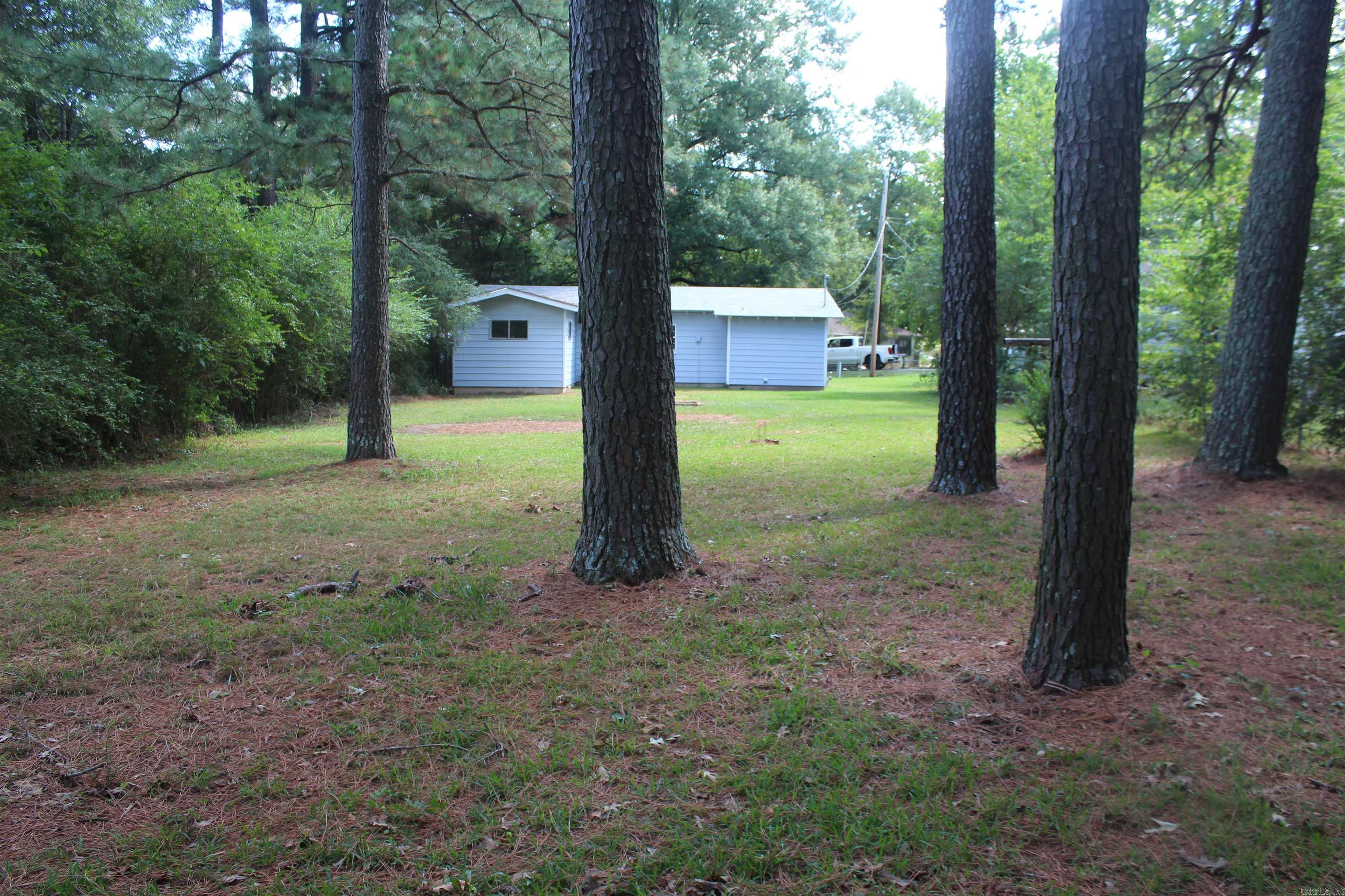 1502 PECAN Street