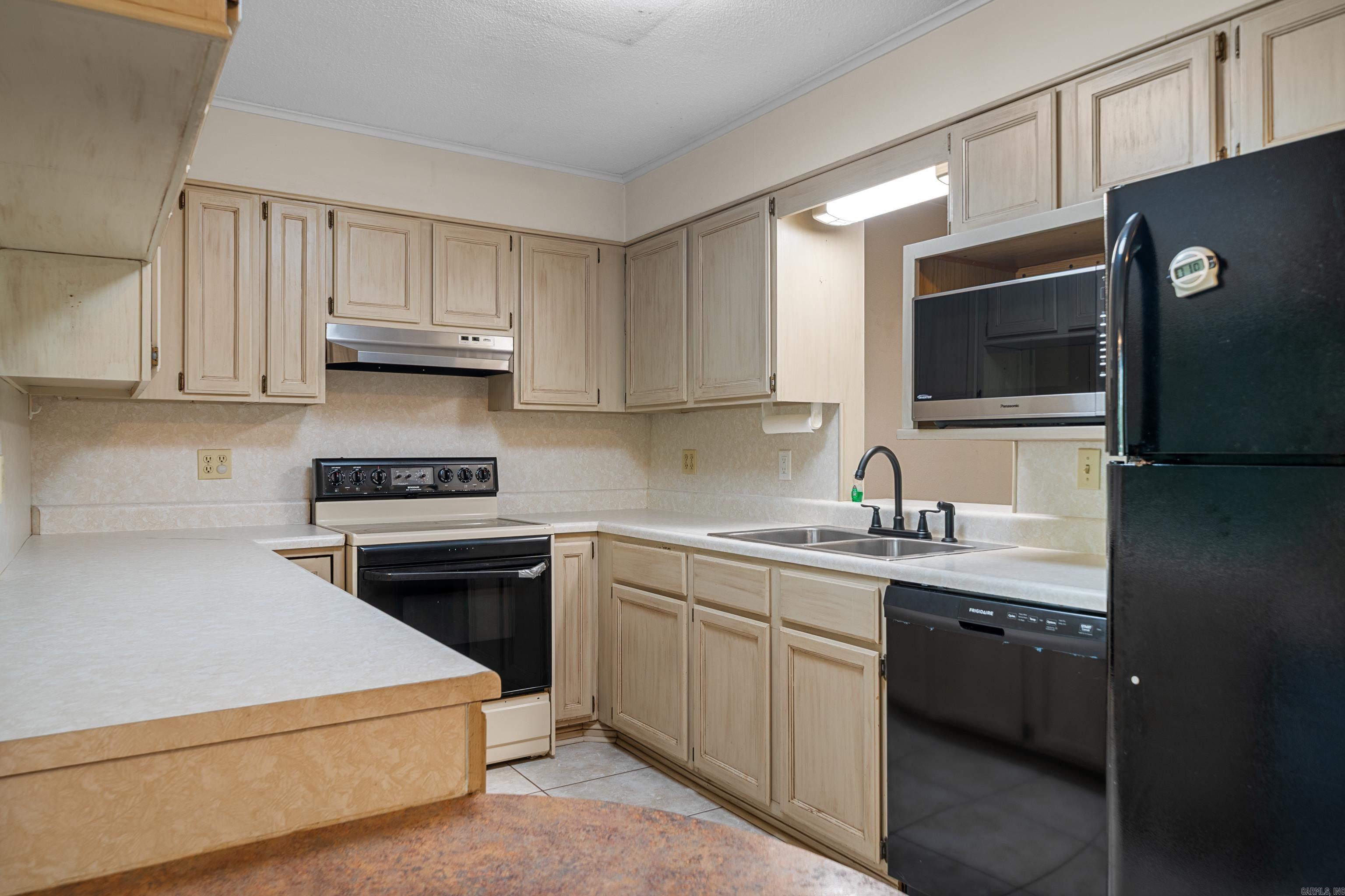 105 Chapparal Court