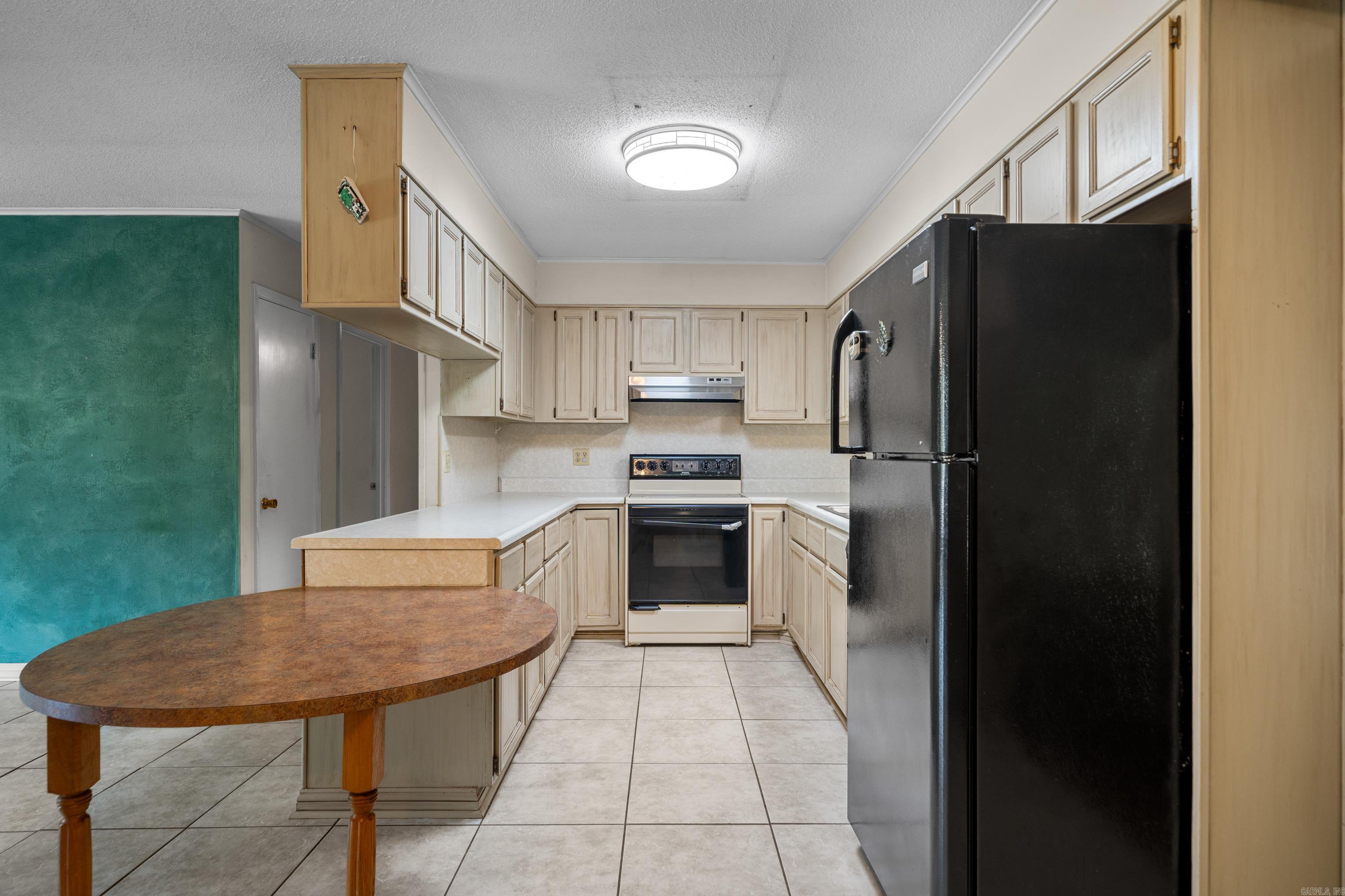 105 Chapparal Court
