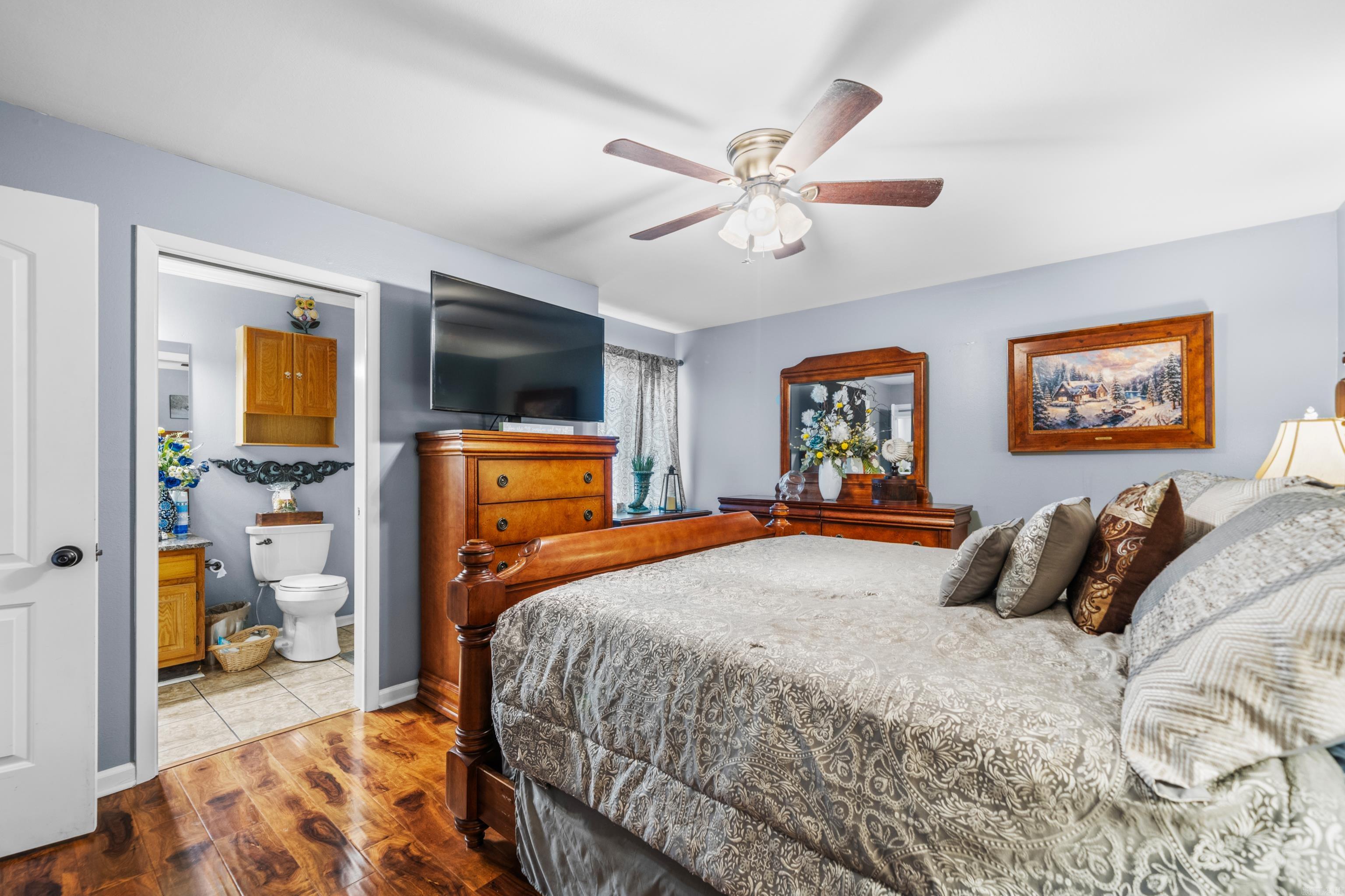 200 Hamilton Oaks K-2 Drive