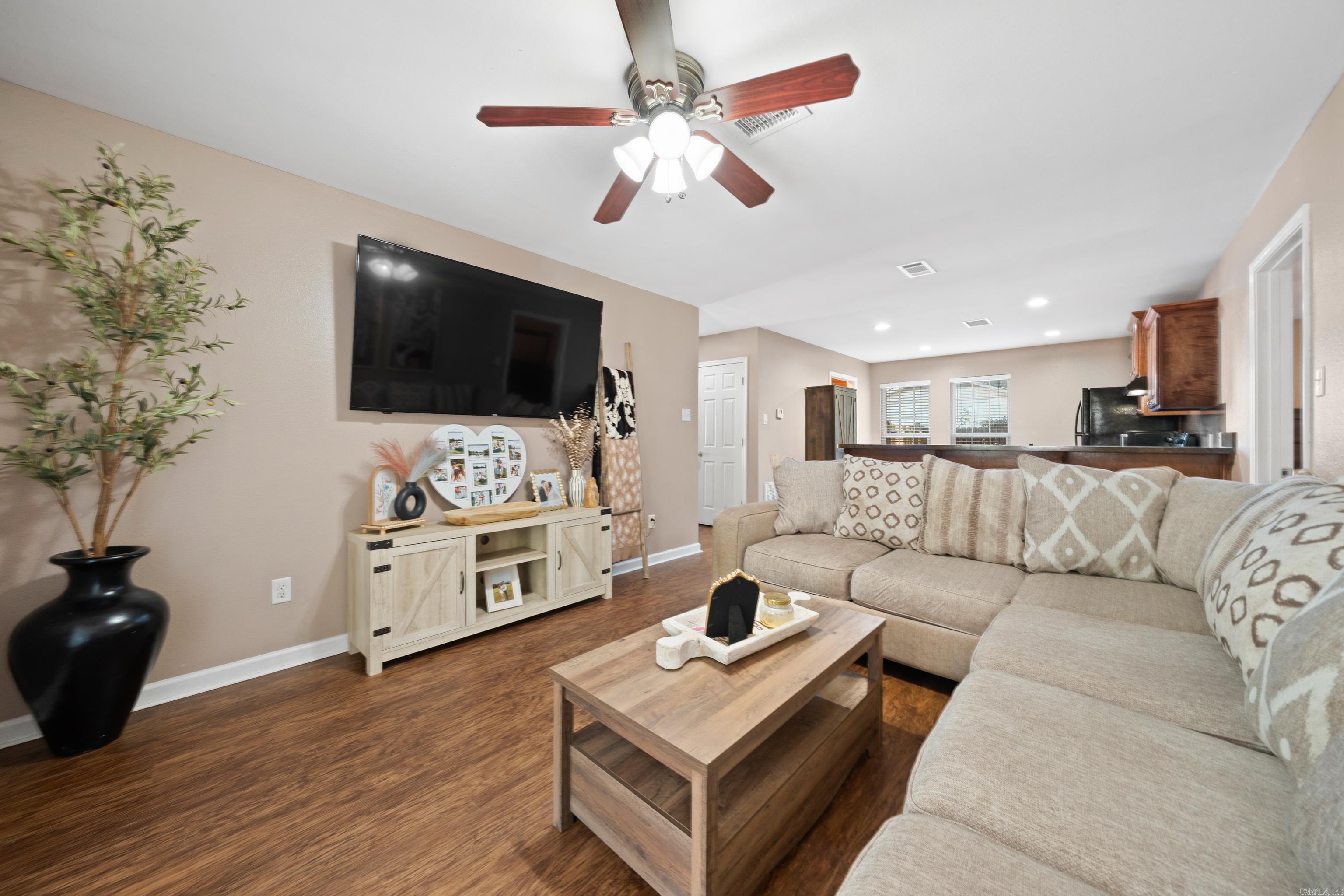 107 E Sunset Drive