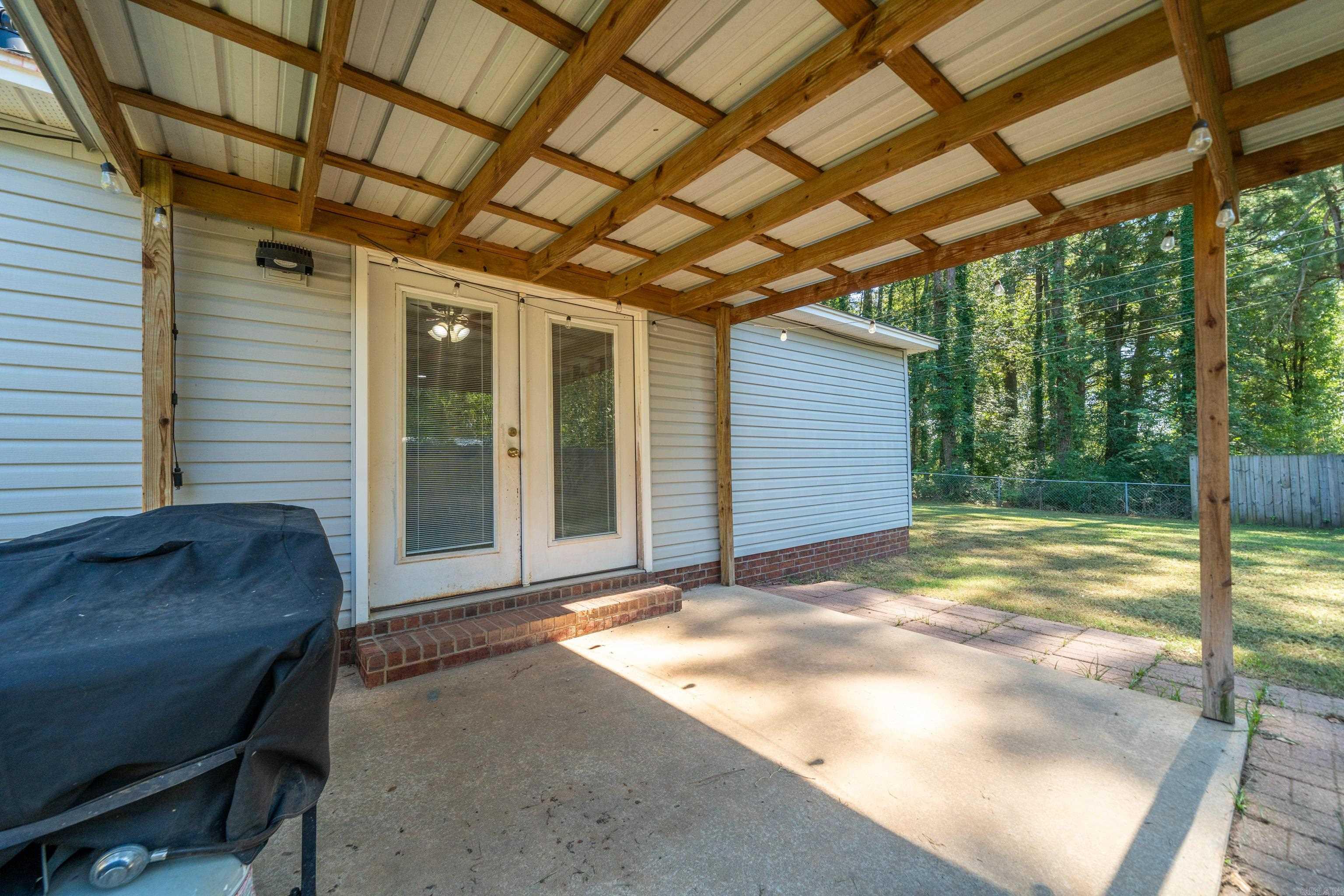 107 E Sunset Drive