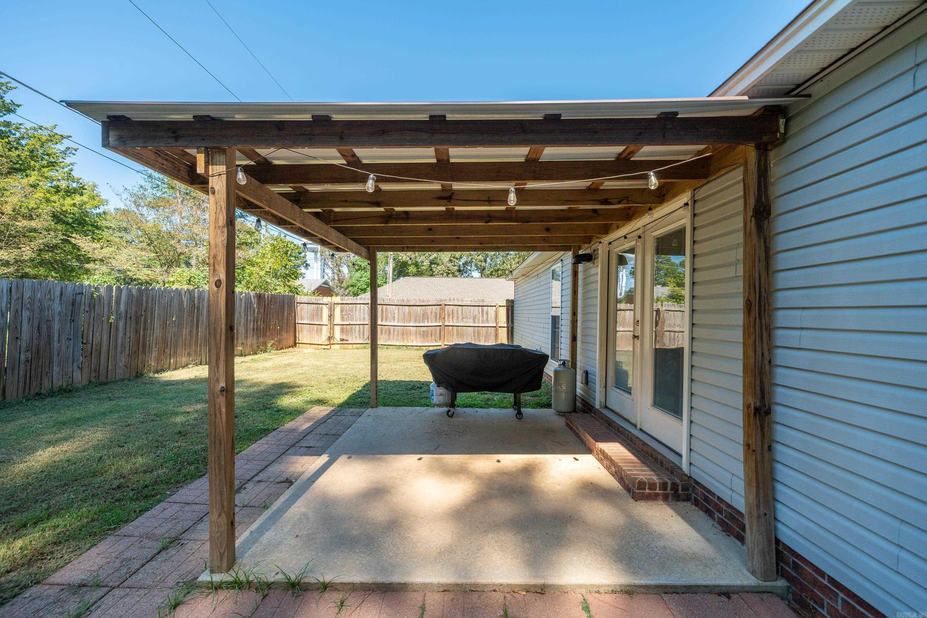 107 E Sunset Drive