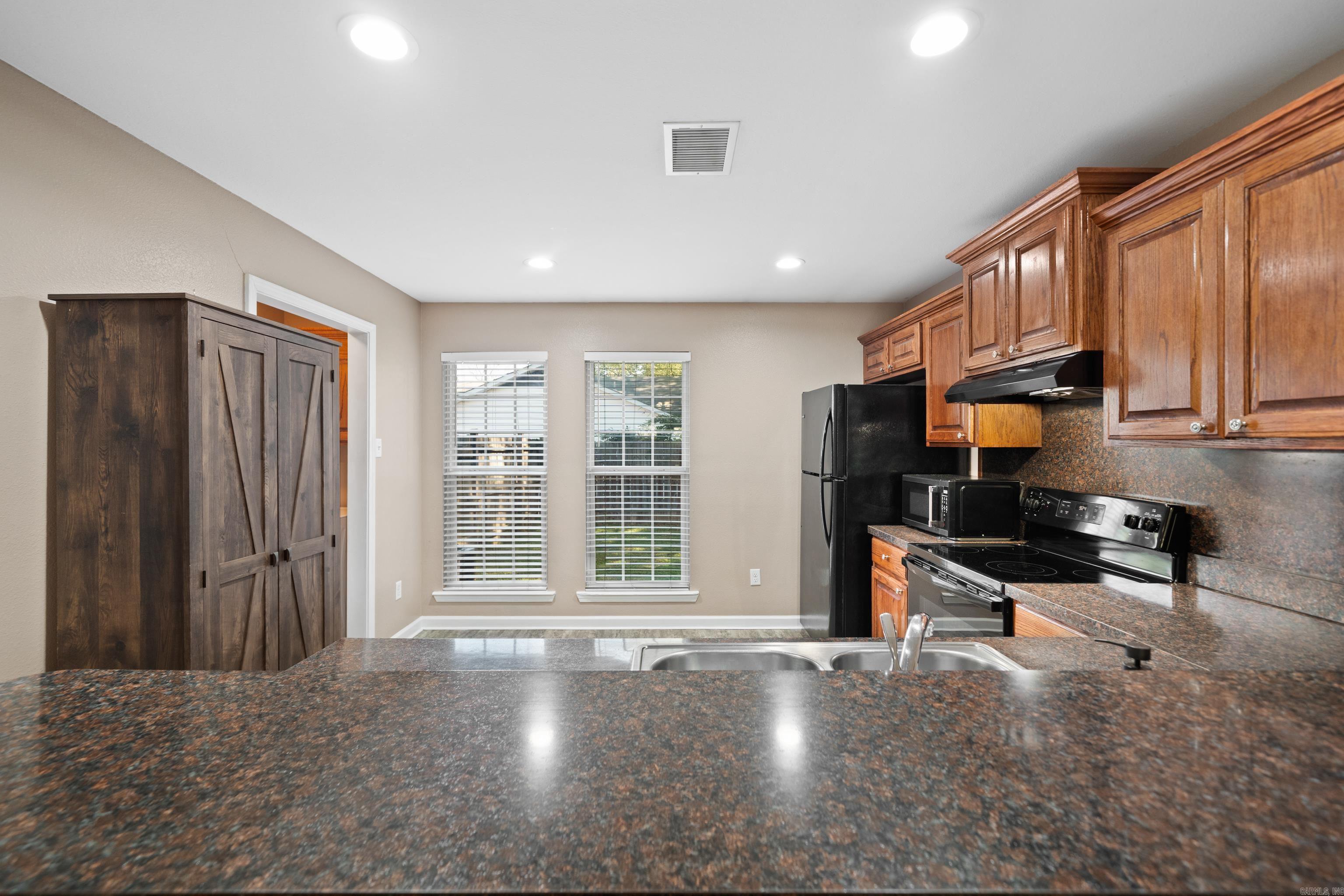 107 E Sunset Drive