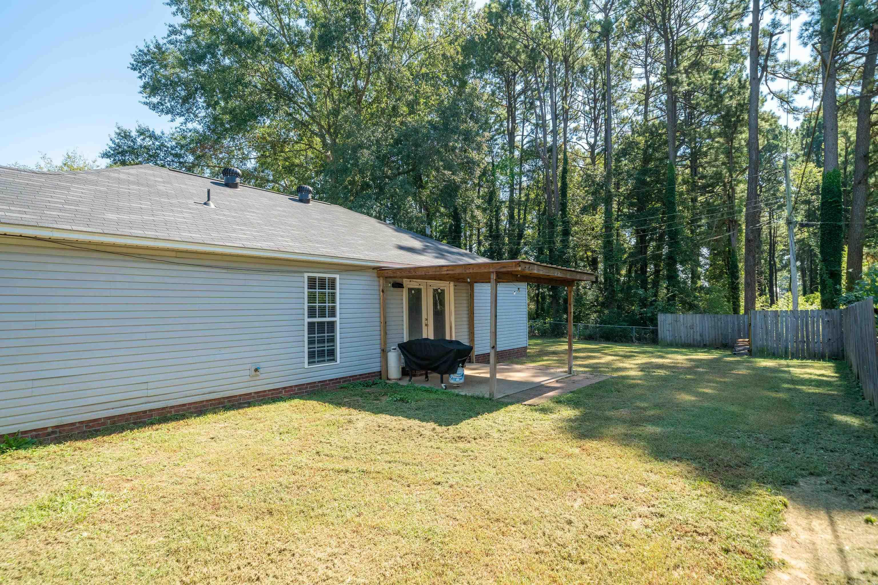 107 E Sunset Drive