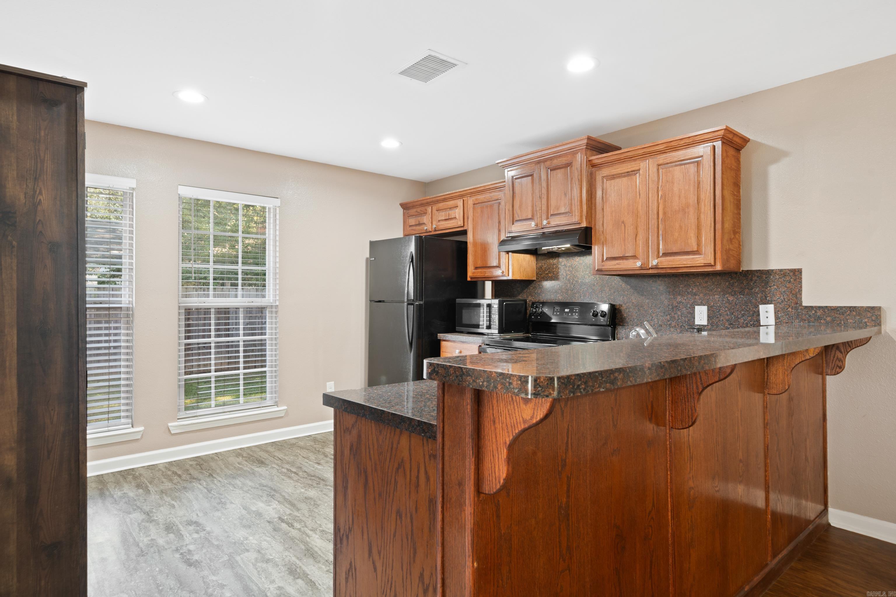 107 E Sunset Drive