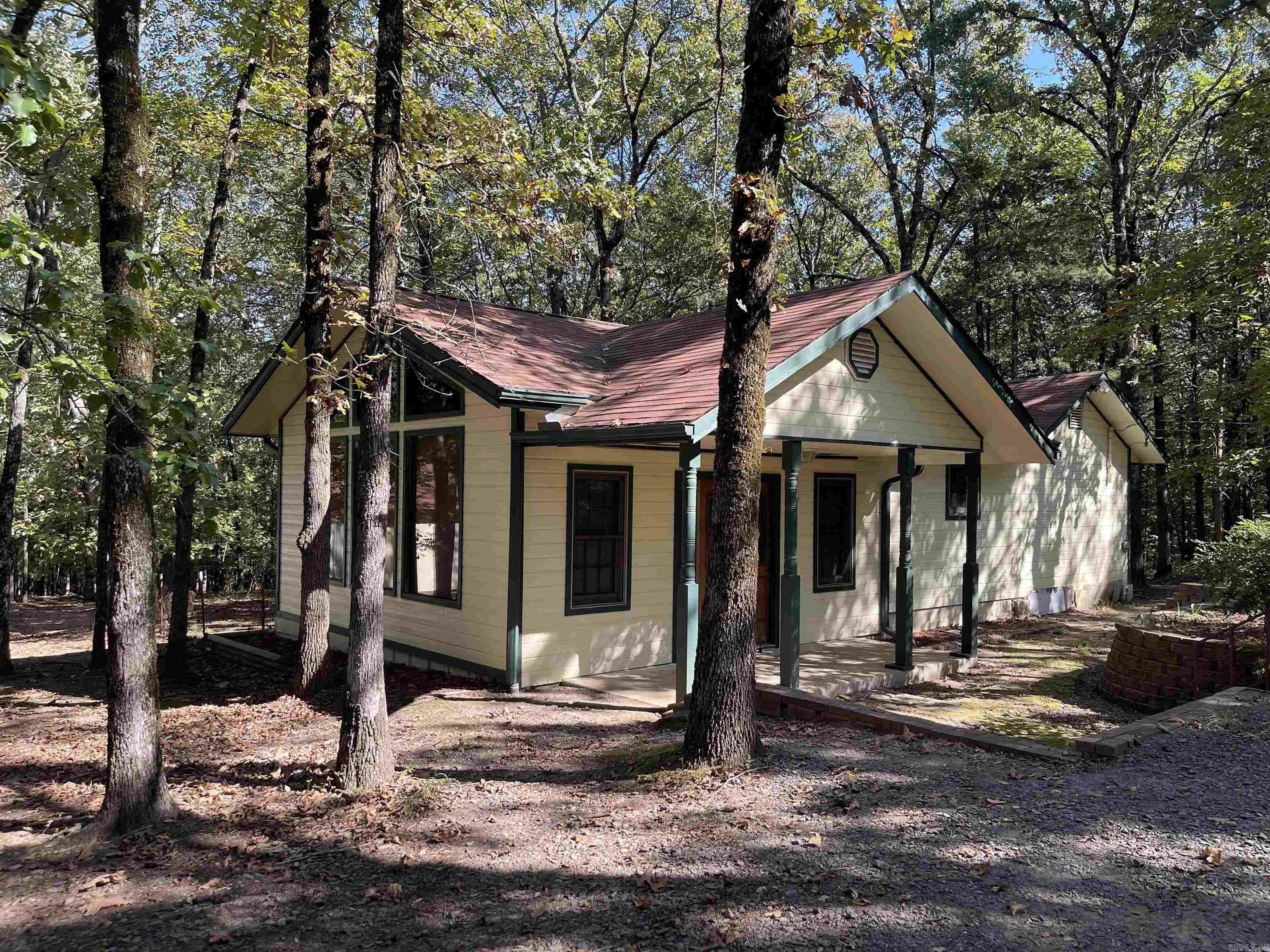 11 Timbercrest Drive