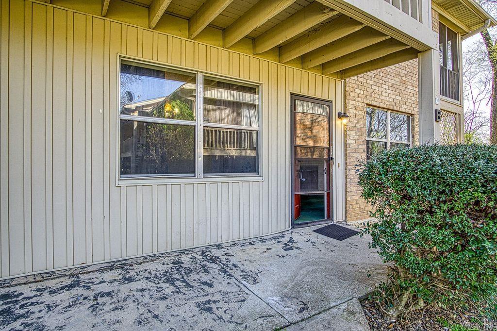 160 Cooper Street Unit: 17B