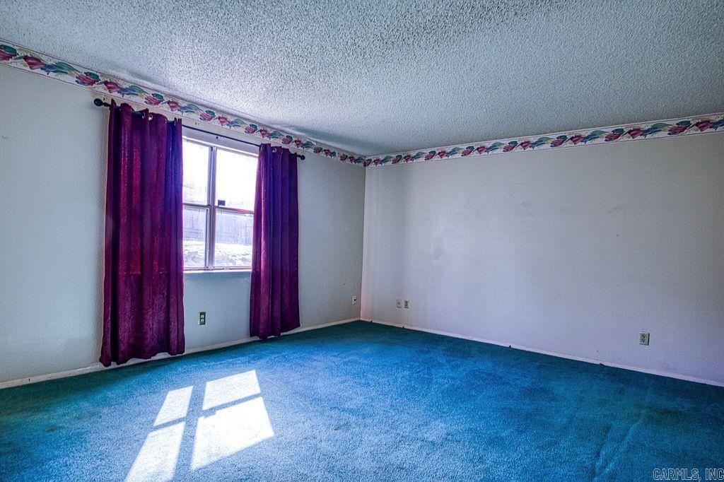 160 Cooper Street Unit: 17B