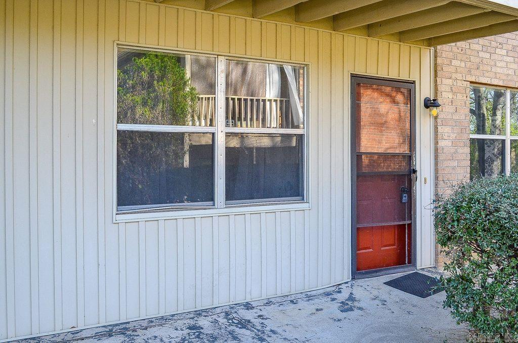 160 Cooper Street Unit: 17B