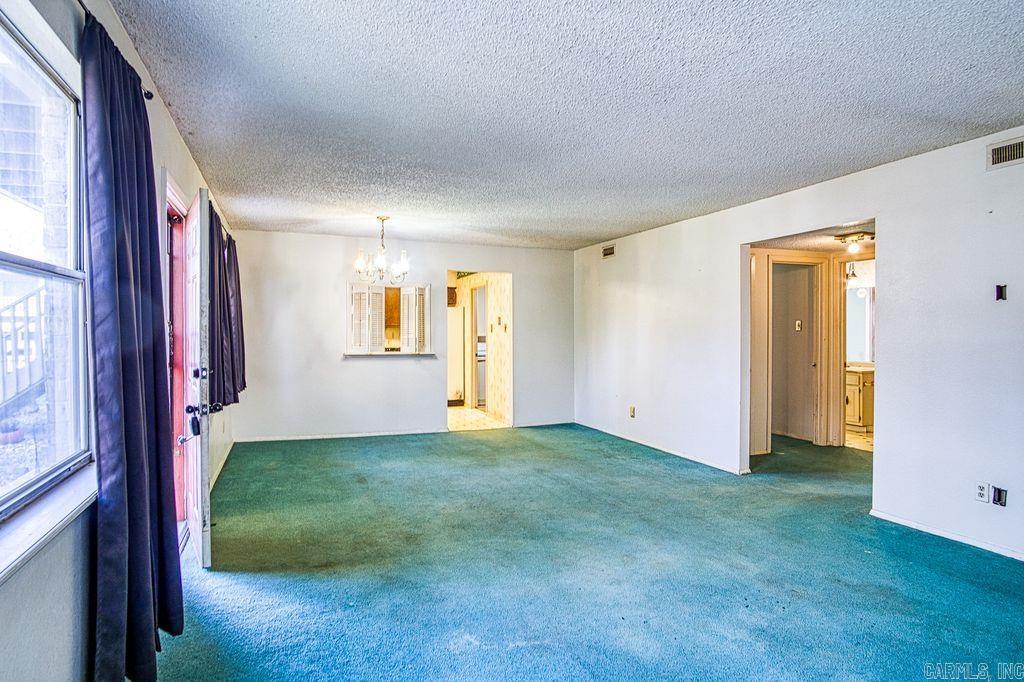 160 Cooper Street Unit: 17B