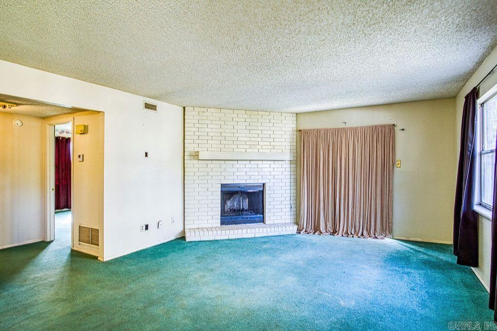 160 Cooper Street Unit: 17B