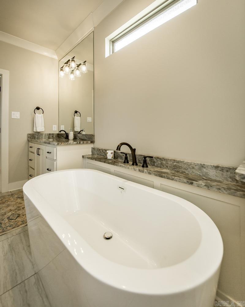 837 Oak Forest Circle