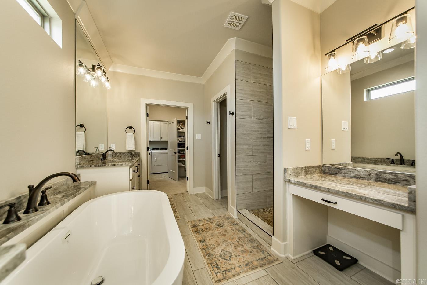 837 Oak Forest Circle