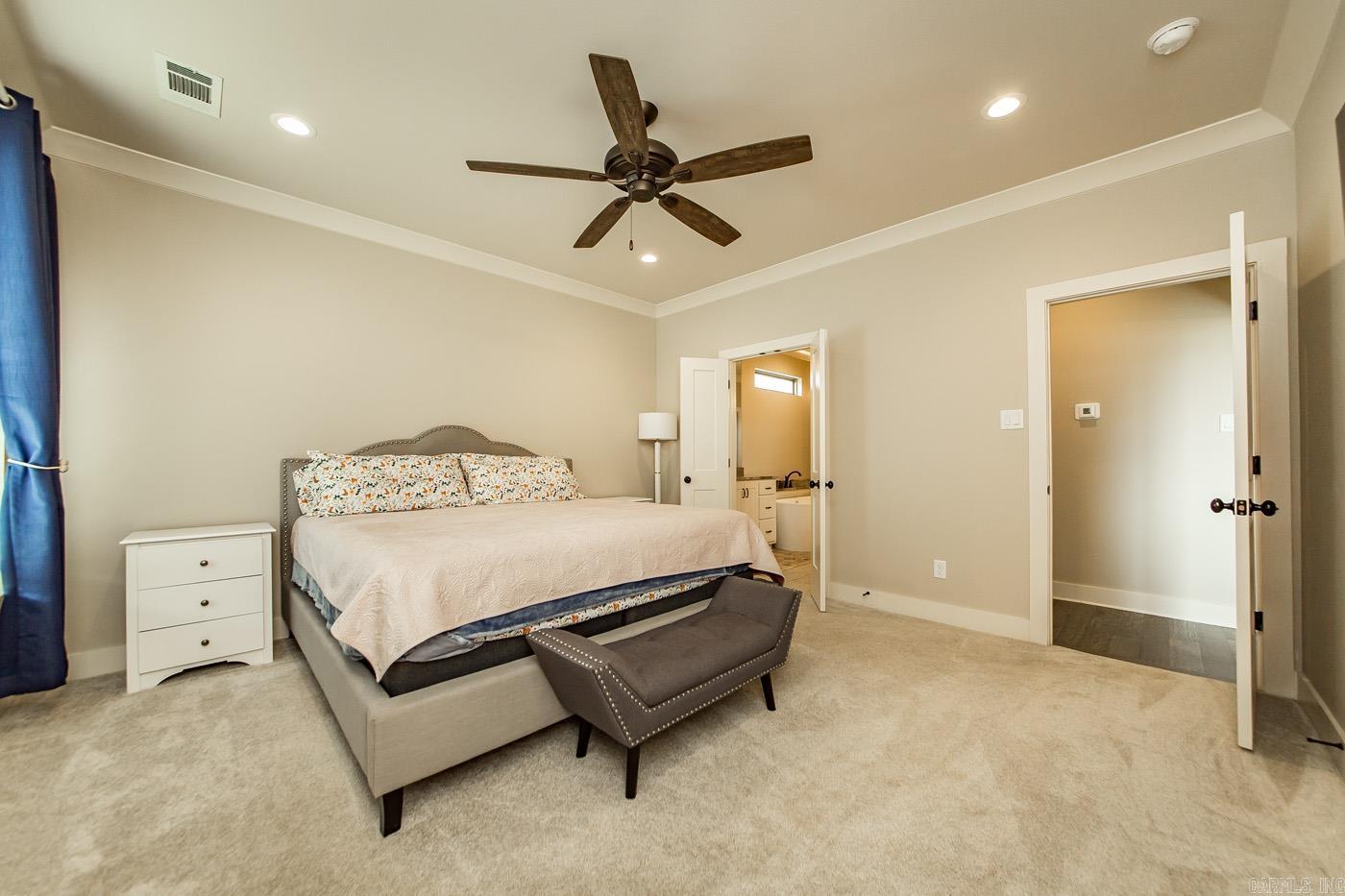 837 Oak Forest Circle