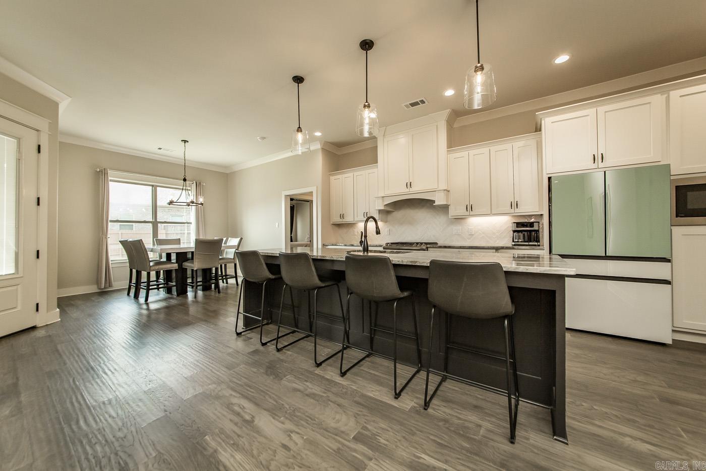 837 Oak Forest Circle