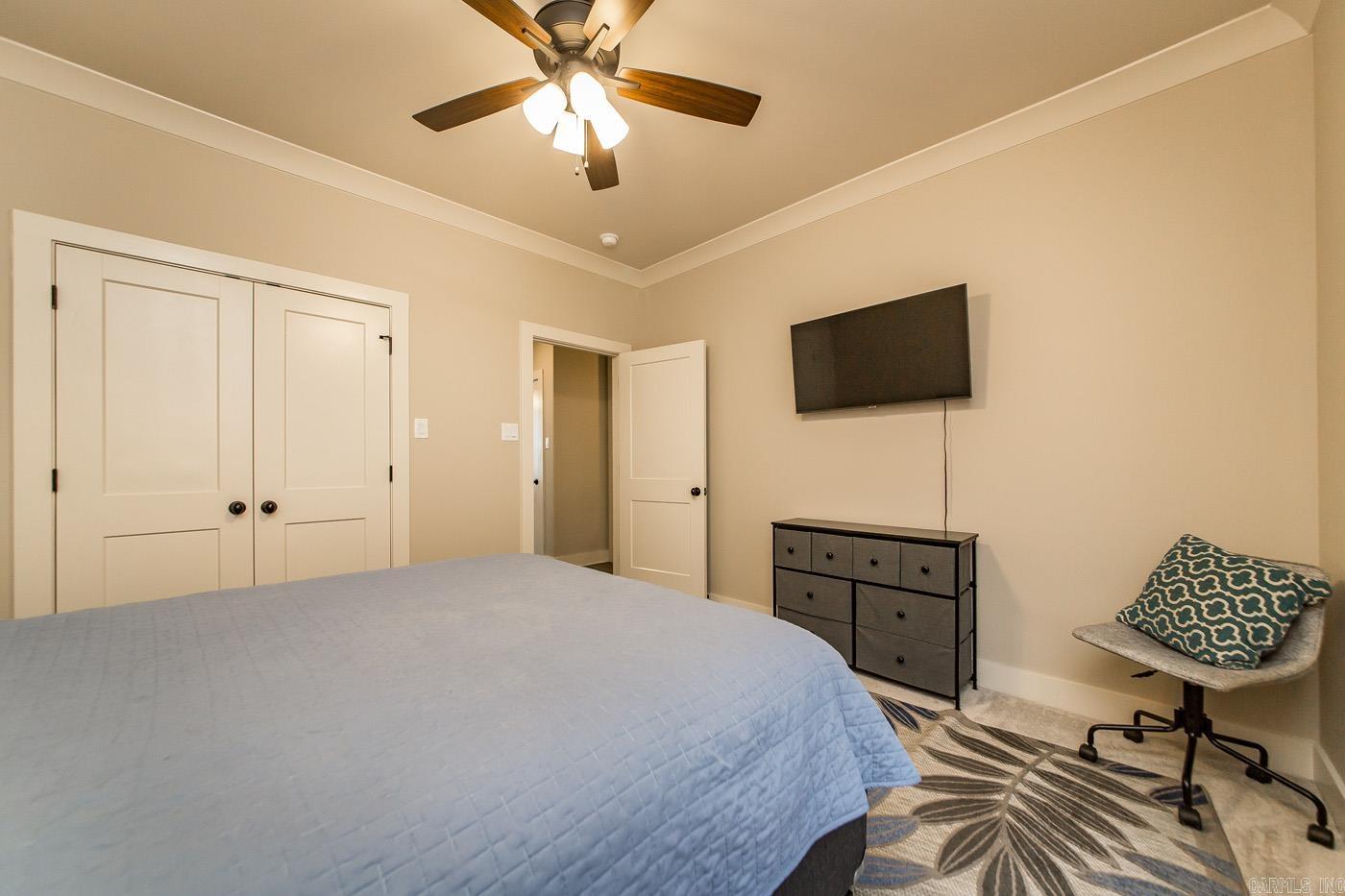 837 Oak Forest Circle