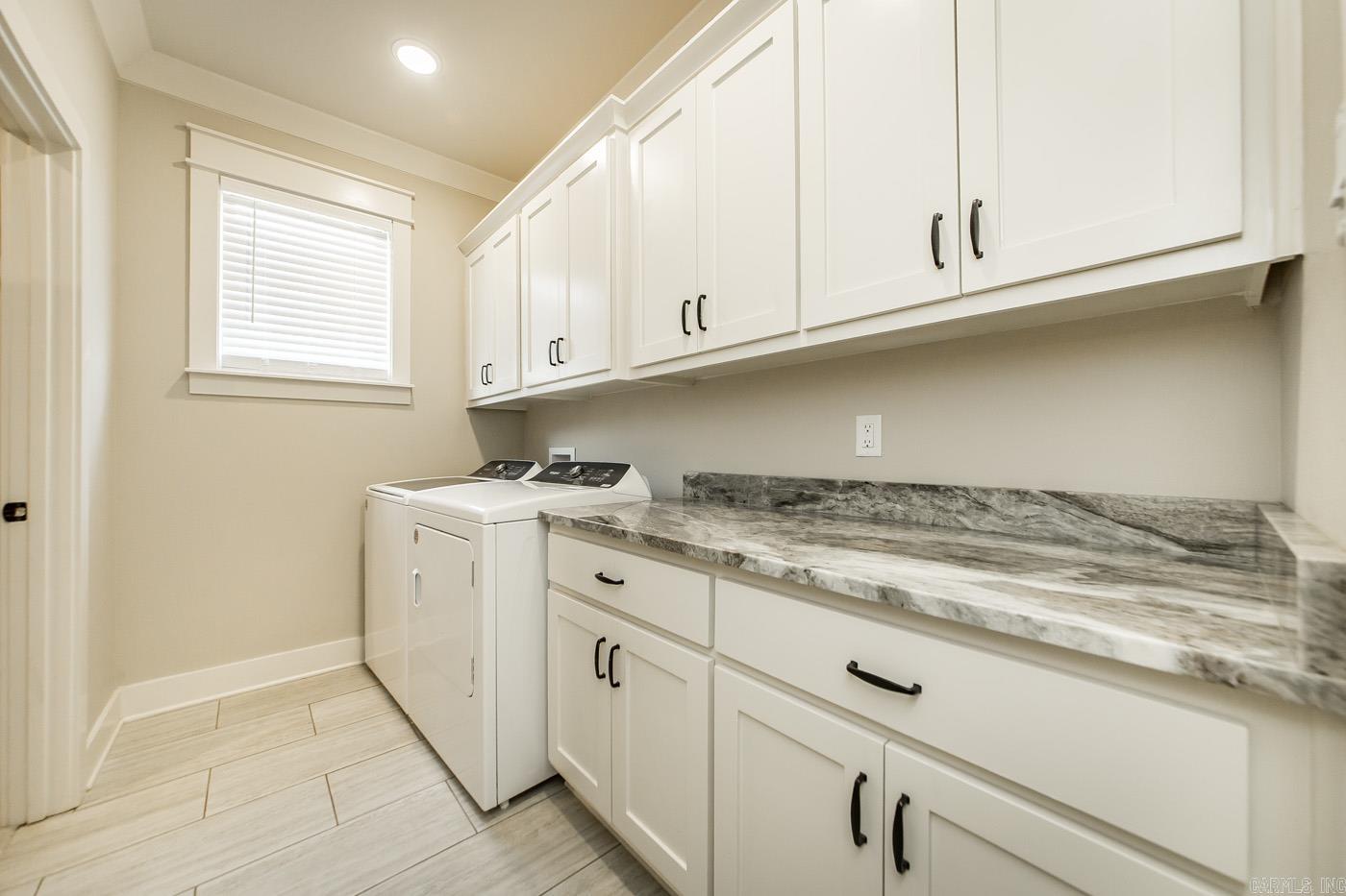 837 Oak Forest Circle