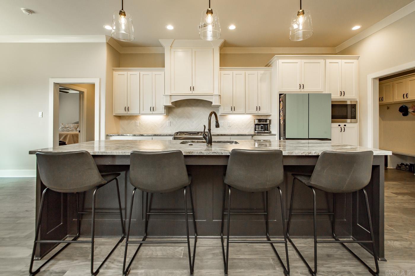 837 Oak Forest Circle