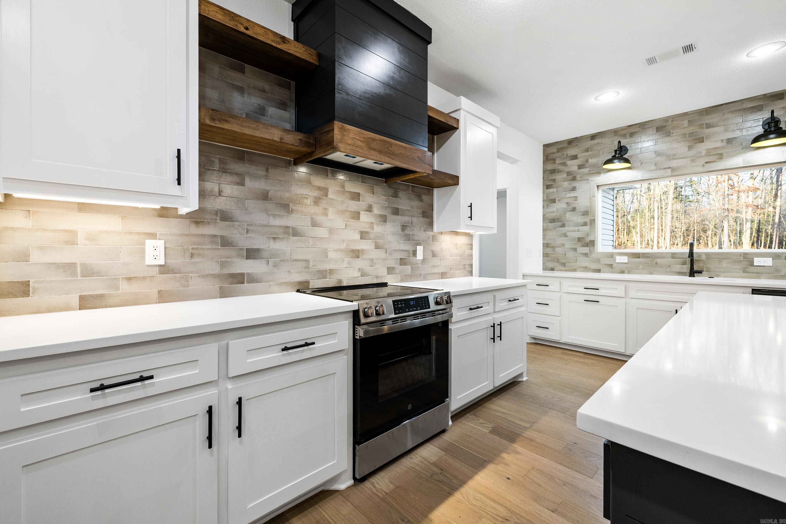 10352 Narrows